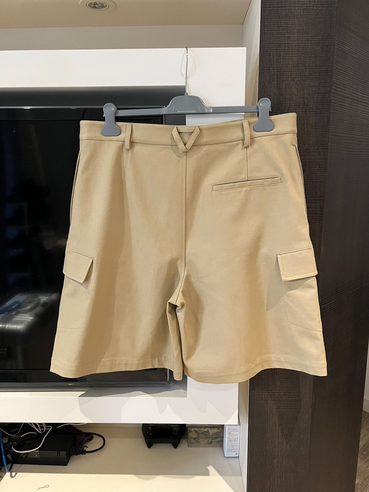 Bottega Veneta Bottega Veneta Khaki Cargo Shorts Size US 35 - 2 Thumbnail