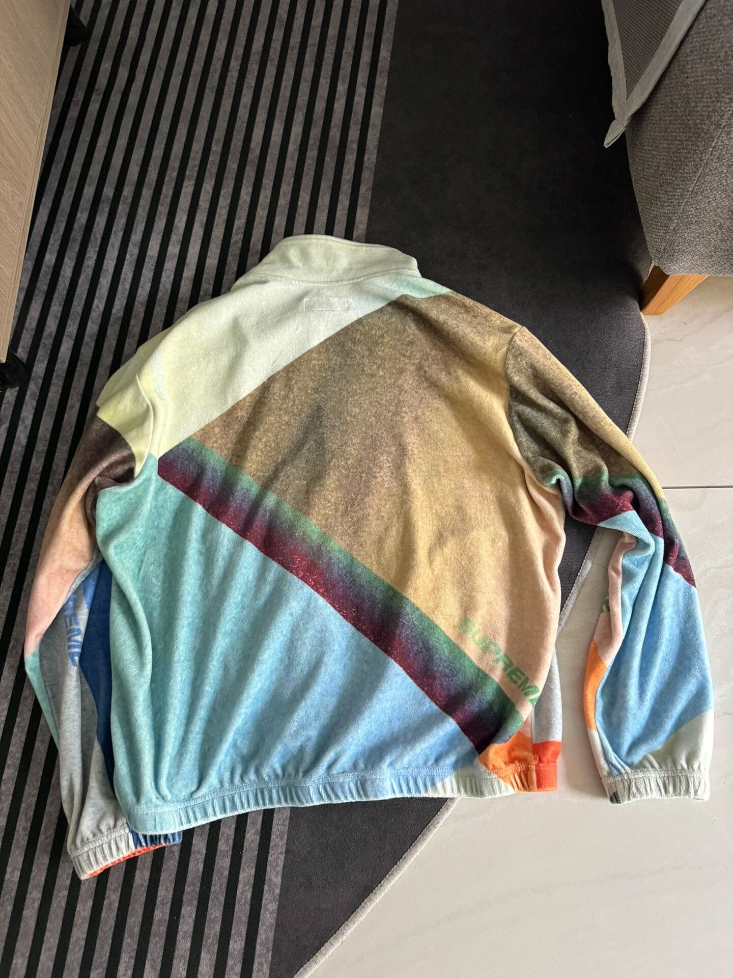 Supreme Supreme SS23 Week7 Velvet Jacket Size US M / EU 48-50 / 2 - 5 Thumbnail