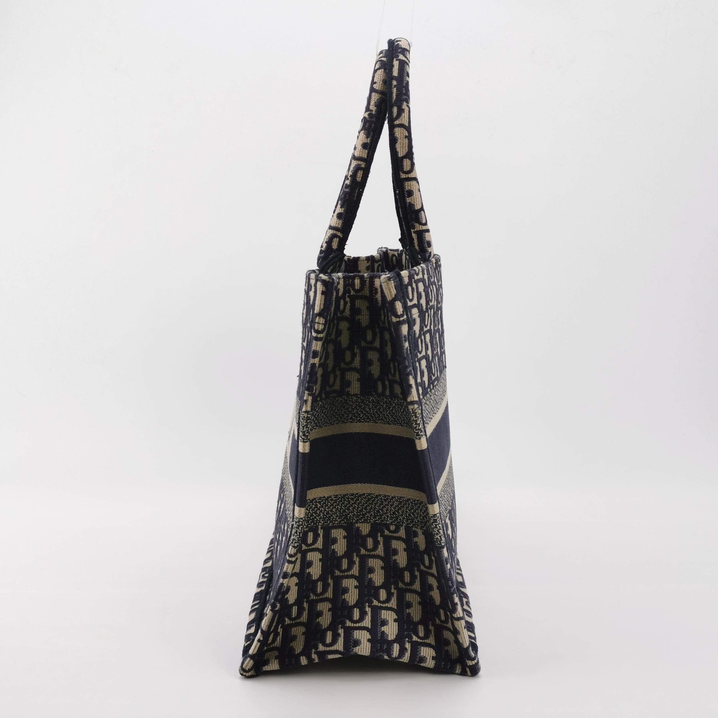 Dior Dior Women os Tote Bags Size ONE SIZE - 3 Thumbnail