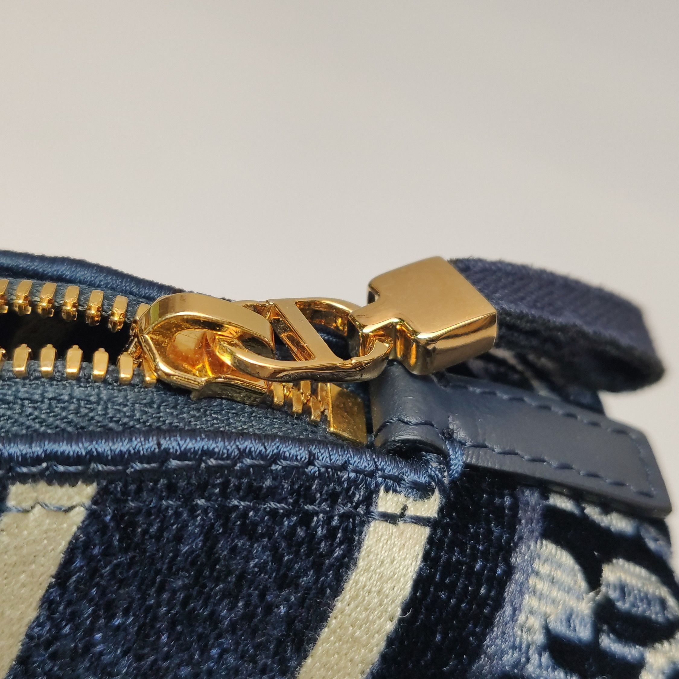 Dior Dior Women os Clutches Size ONE SIZE - 9 Thumbnail