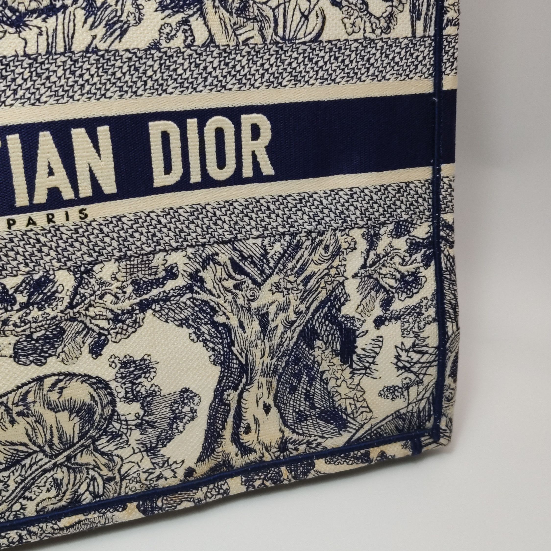 Dior Dior Women os Tote Bags Size ONE SIZE - 16 Thumbnail