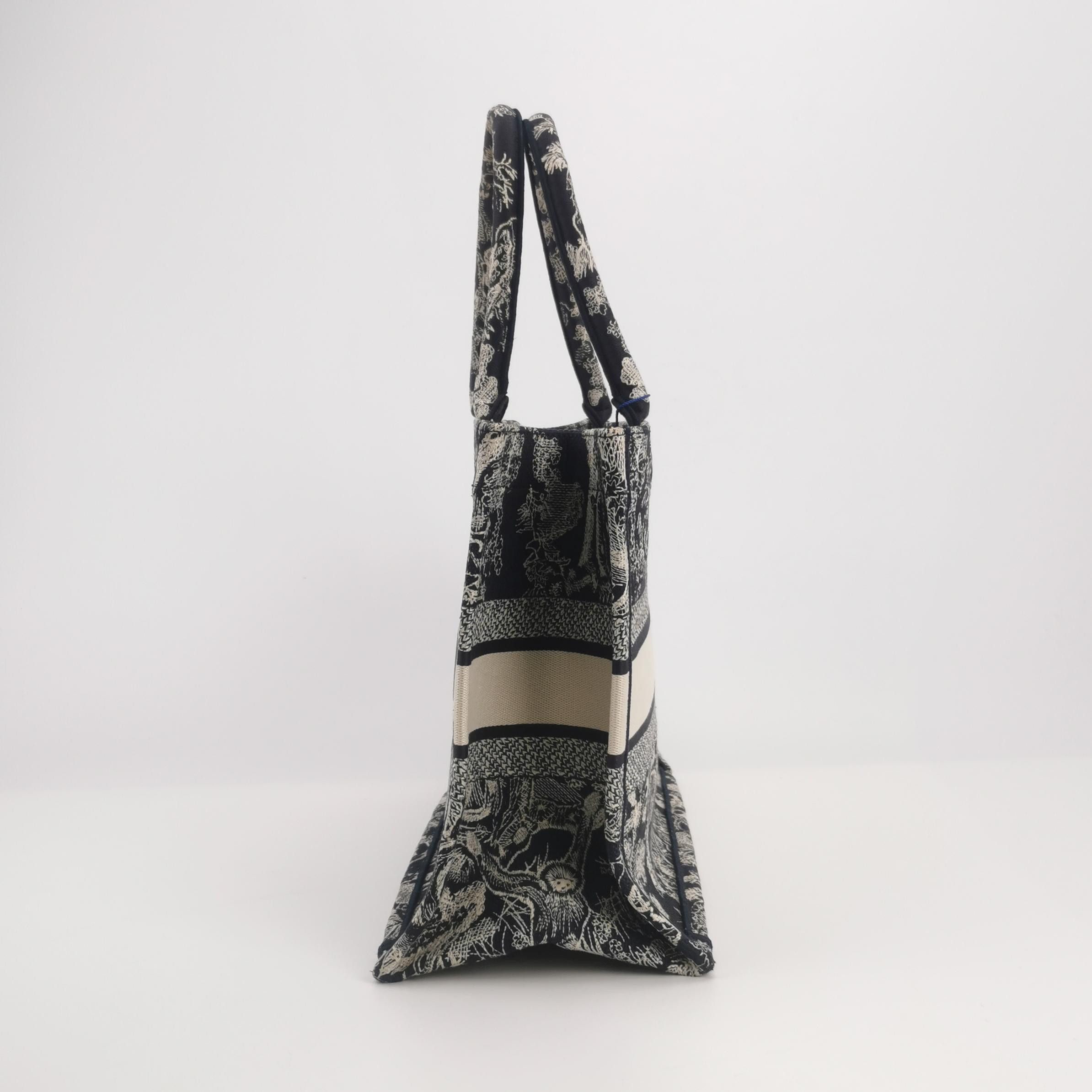 Dior Dior Women os Tote Bags Size ONE SIZE - 3 Thumbnail