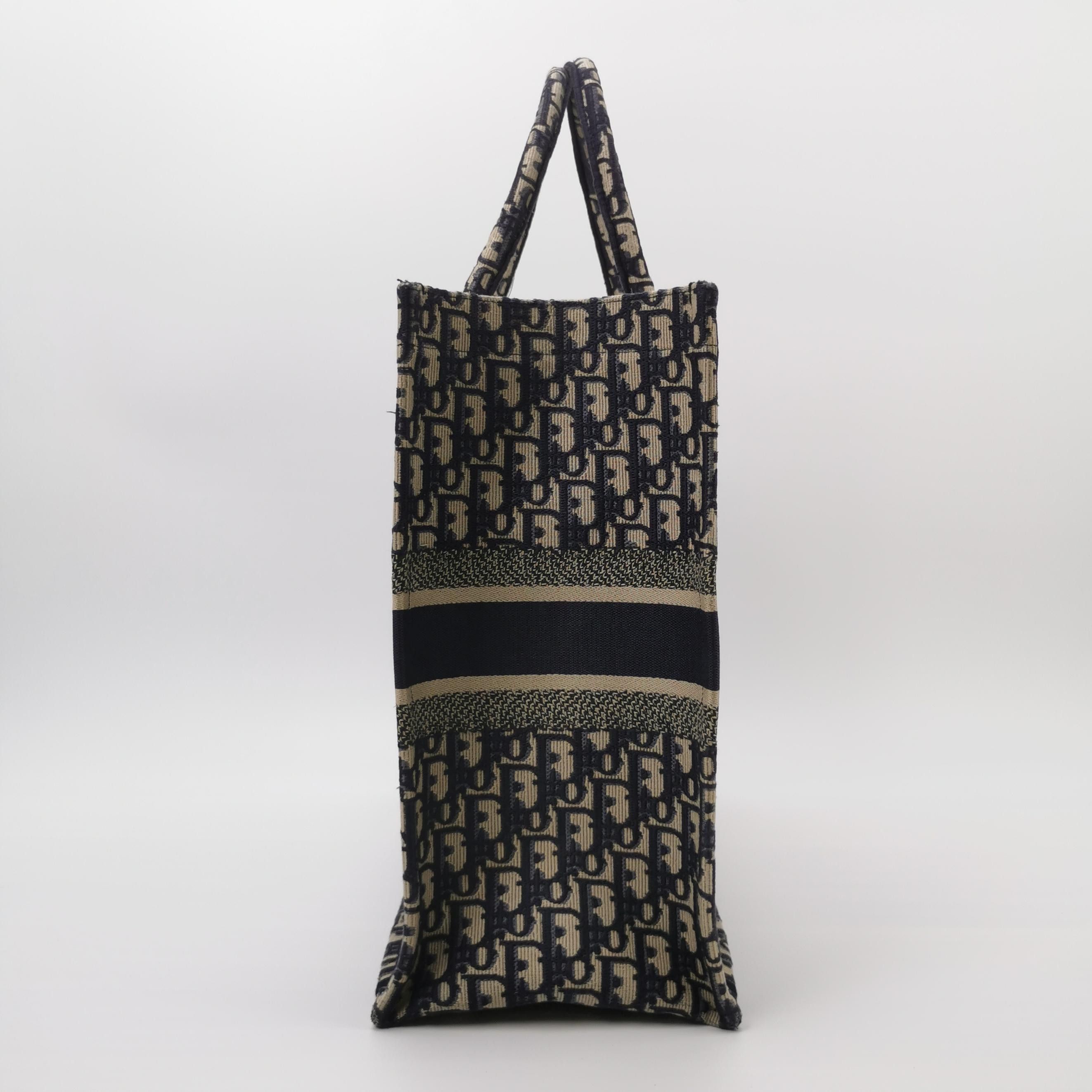 Dior Dior Women os Tote Bags Size ONE SIZE - 3 Thumbnail