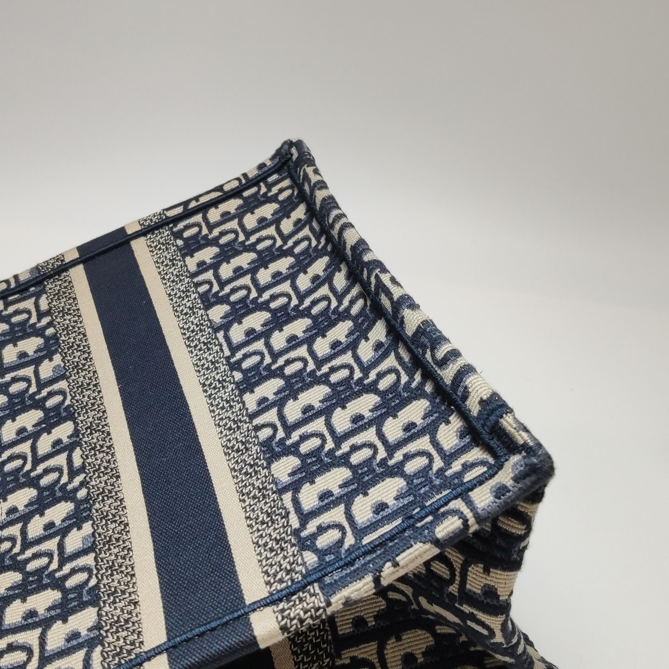 Dior Dior Women os Tote Bags Size ONE SIZE - 11 Thumbnail