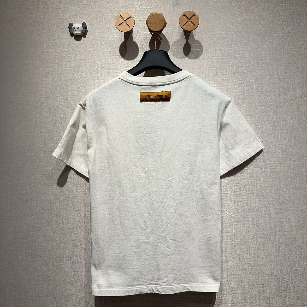 Louis Vuitton Louis Vuitton Embroidery Logo T-Shirt Size S Size US S / EU 44-46 / 1 - 2 Thumbnail