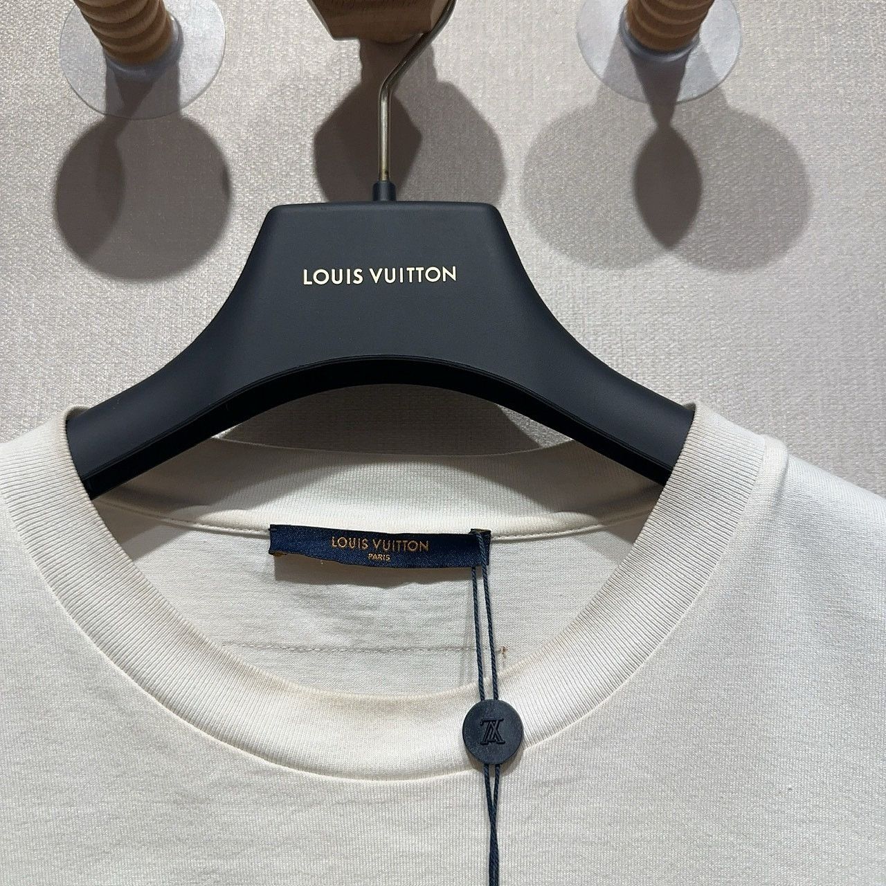 Louis Vuitton Louis Vuitton Puppet Print T-Shirt Size L Size US L / EU 52-54 / 3 - 6 Thumbnail