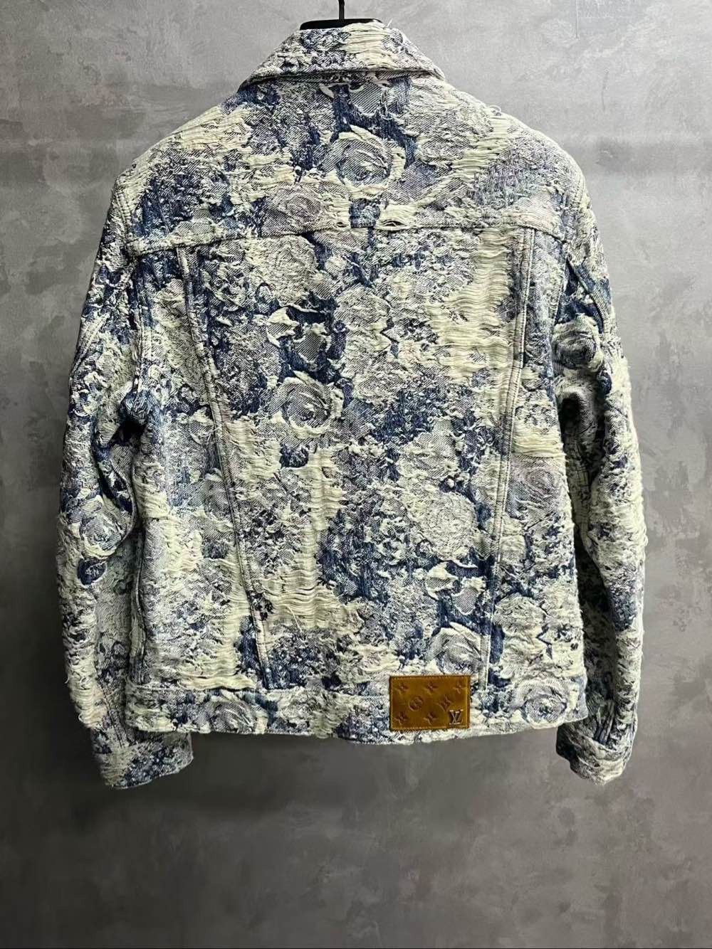 Louis Vuitton Louis Vuitton Floral Denim Jacket Size S Size US S / EU 44-46 / 1 - 2 Thumbnail