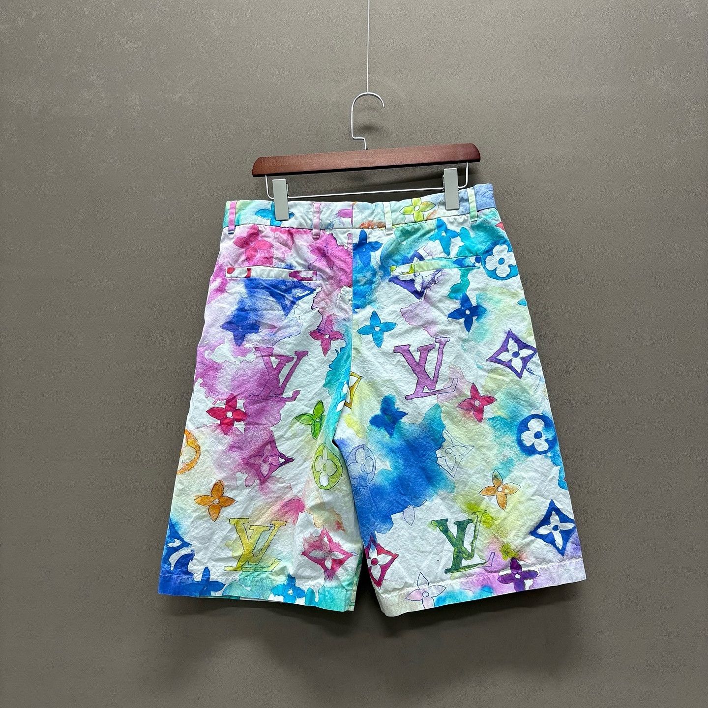 Louis Vuitton Louis Vuitton Watercolor Monogram Shorts Size 28 Size US 28 / EU 44 - 2 Thumbnail