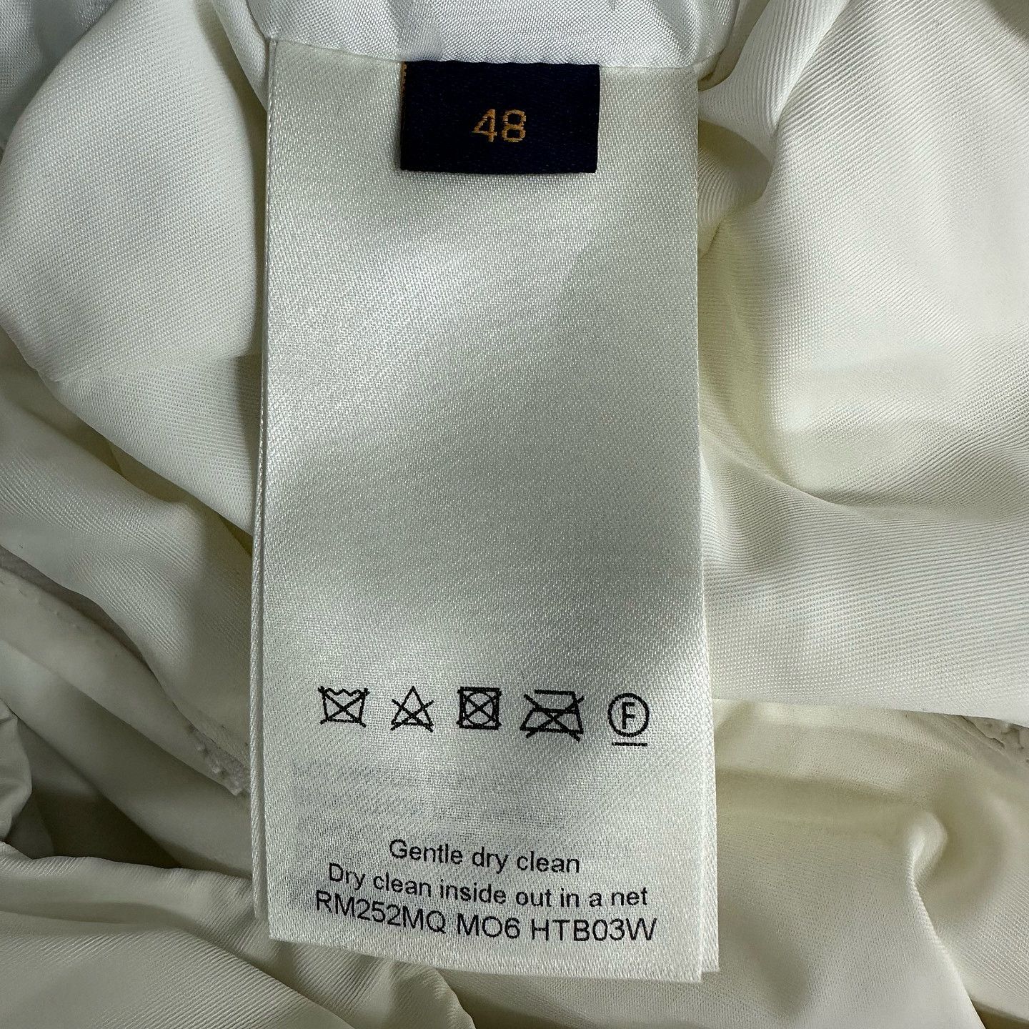 Louis Vuitton Louis Vuitton Monogram Light Jacket White Size M Size US M / EU 48-50 / 2 - 4 Thumbnail