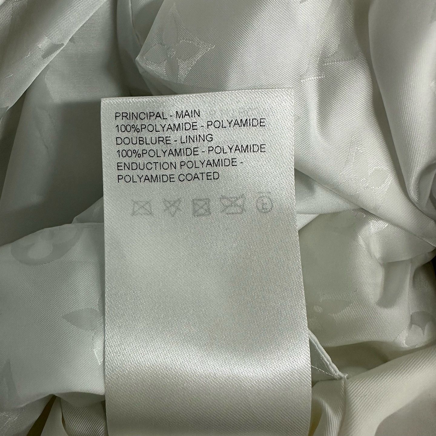 Louis Vuitton Louis Vuitton Monogram Light Jacket White Size M Size US M / EU 48-50 / 2 - 6 Thumbnail