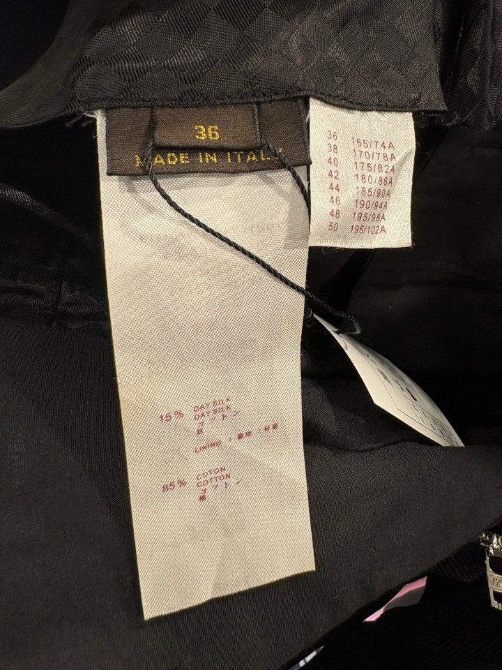 Louis Vuitton Louis Vuitton Metal Logo Corduroy Pants Size 36 Size US 36 / EU 52 - 4 Thumbnail