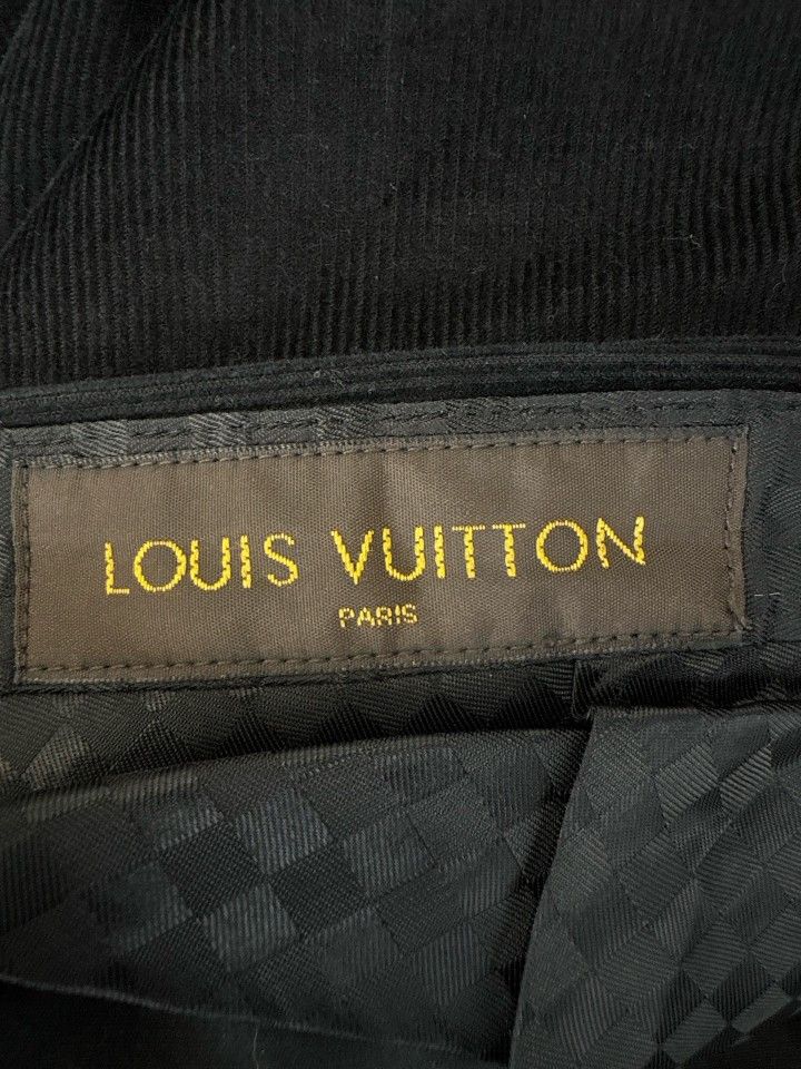 Louis Vuitton Louis Vuitton Metal Logo Corduroy Pants Size 36 Size US 36 / EU 52 - 3 Thumbnail