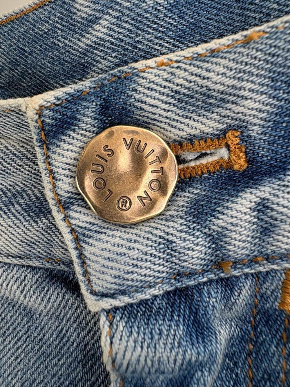 Louis Vuitton Louis Vuitton Blue Wash Denim Jeans Size 38 Size 26" / US 2 / IT 38 - 5 Thumbnail