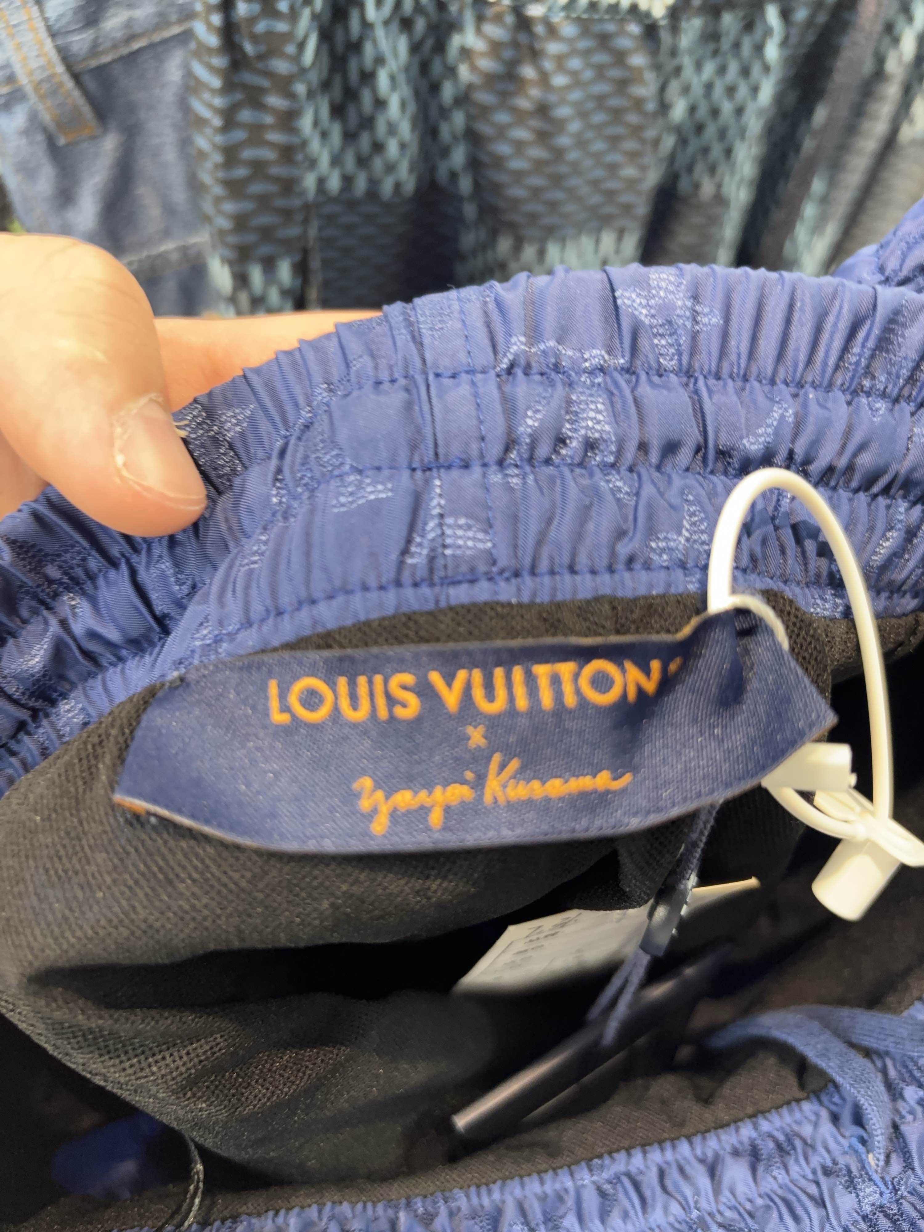 Louis Vuitton Louis Vuitton x Yayoi Kusama Monogram Shorts Size S Size US 30 / EU 46 - 3 Thumbnail