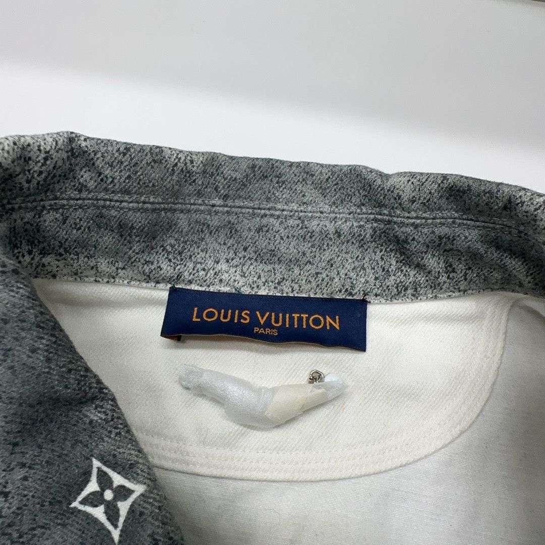 Louis Vuitton Louis Vuitton Monogram Gradient Denim Shirt XL Size US XL / EU 56 / 4 - 3 Thumbnail