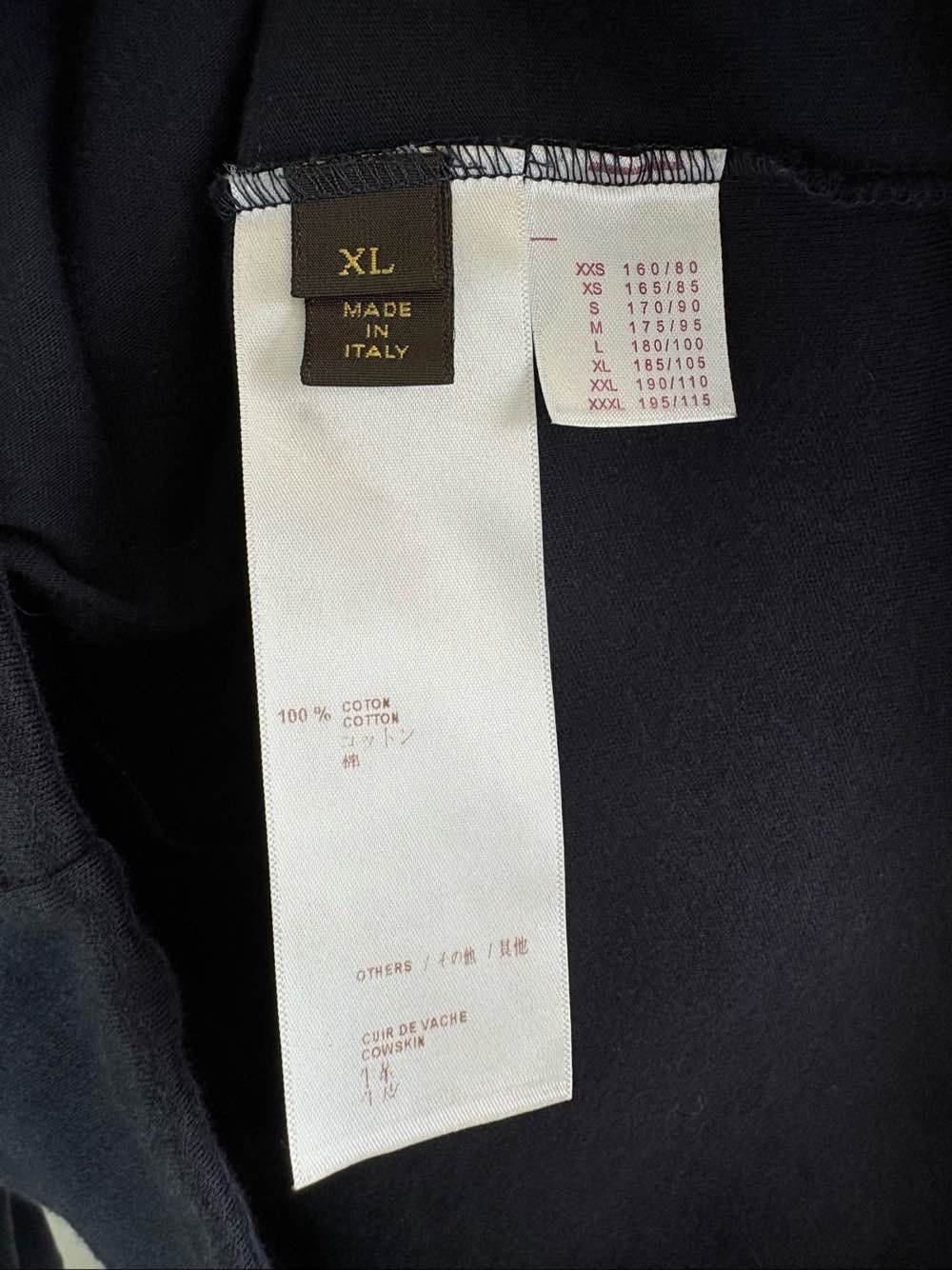 Louis Vuitton Louis Vuitton Logo Patch Hooded Sweatshirt Size XL Size US XL / EU 56 / 4 - 4 Thumbnail