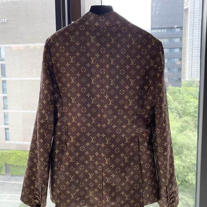 Louis Vuitton Louis Vuitton Monogram Silk Blazer Size 36 Size XS / US 0-2 / IT 36-38 - 2 Thumbnail