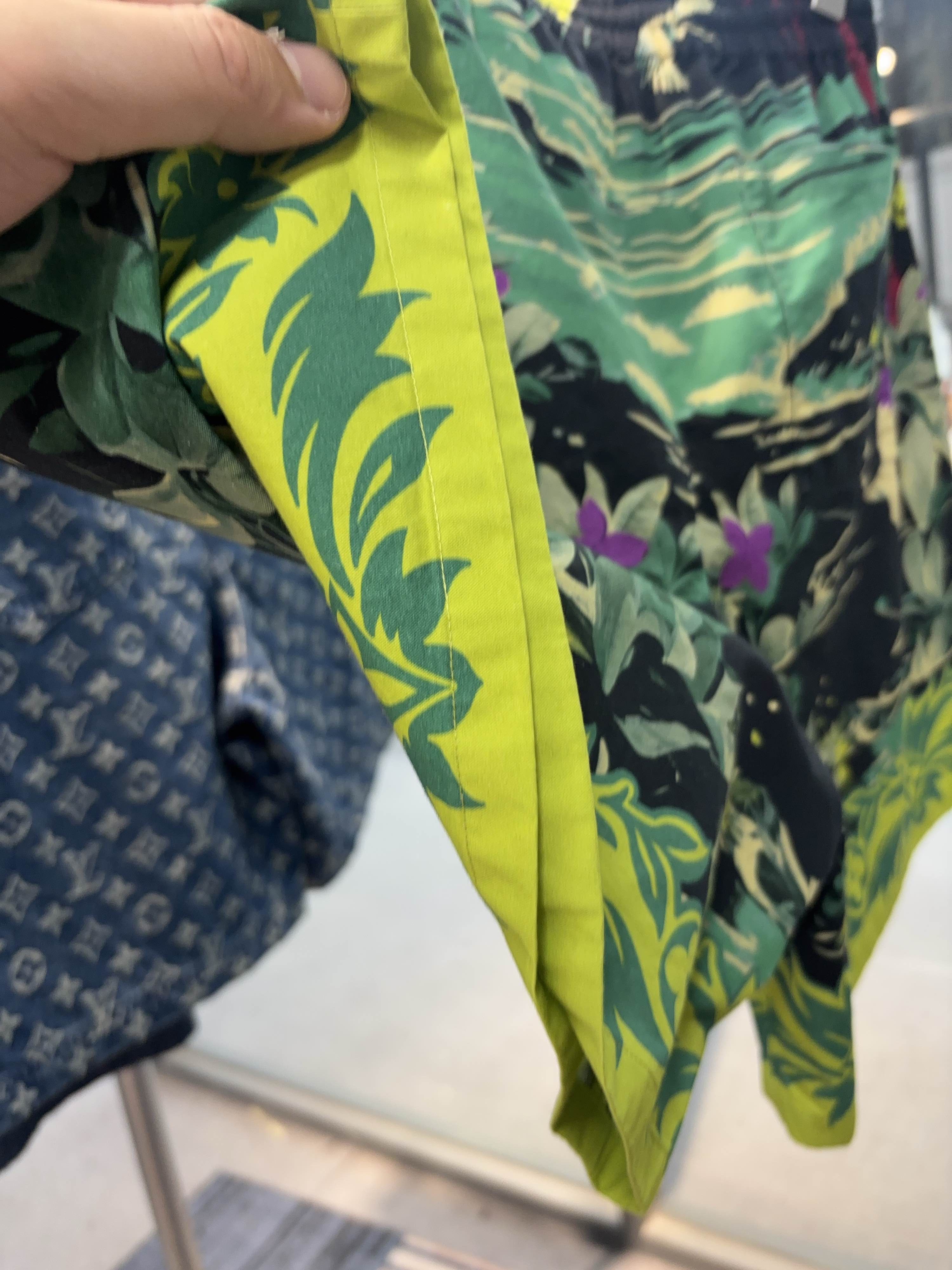Louis Vuitton Louis Vuitton Floral Print Shorts Size 30 Size US 30 / EU 46 - 8 Thumbnail