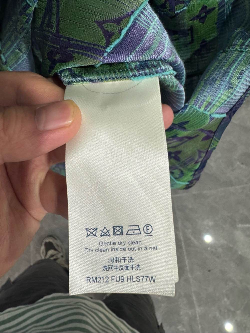 Louis Vuitton Louis Vuitton Monogram Neon Checkered Shirt Size M Size US M / EU 48-50 / 2 - 4 Thumbnail