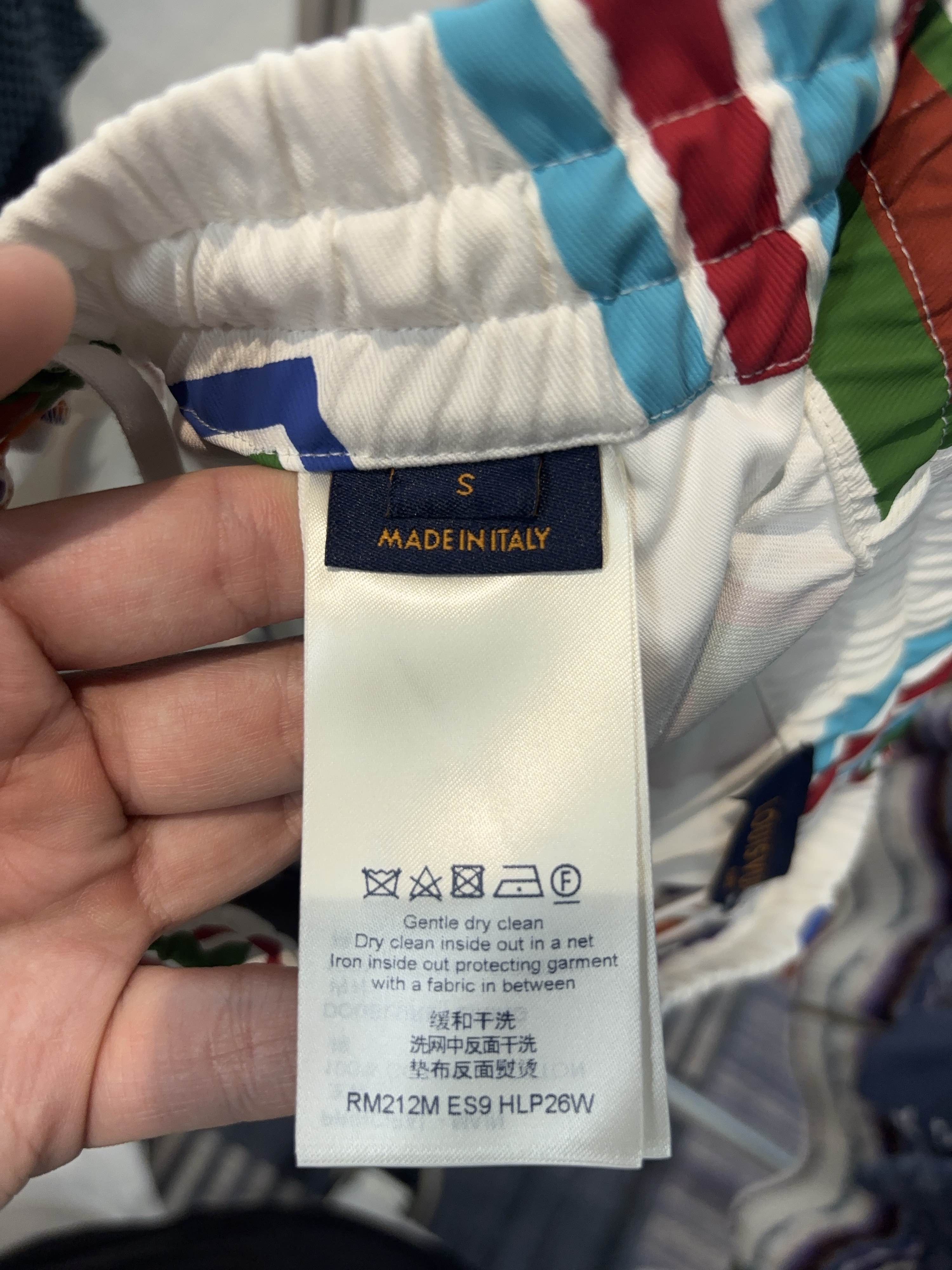 Louis Vuitton Louis Vuitton Multi-Color Logo Shorts Size S Size US 30 / EU 46 - 4 Thumbnail