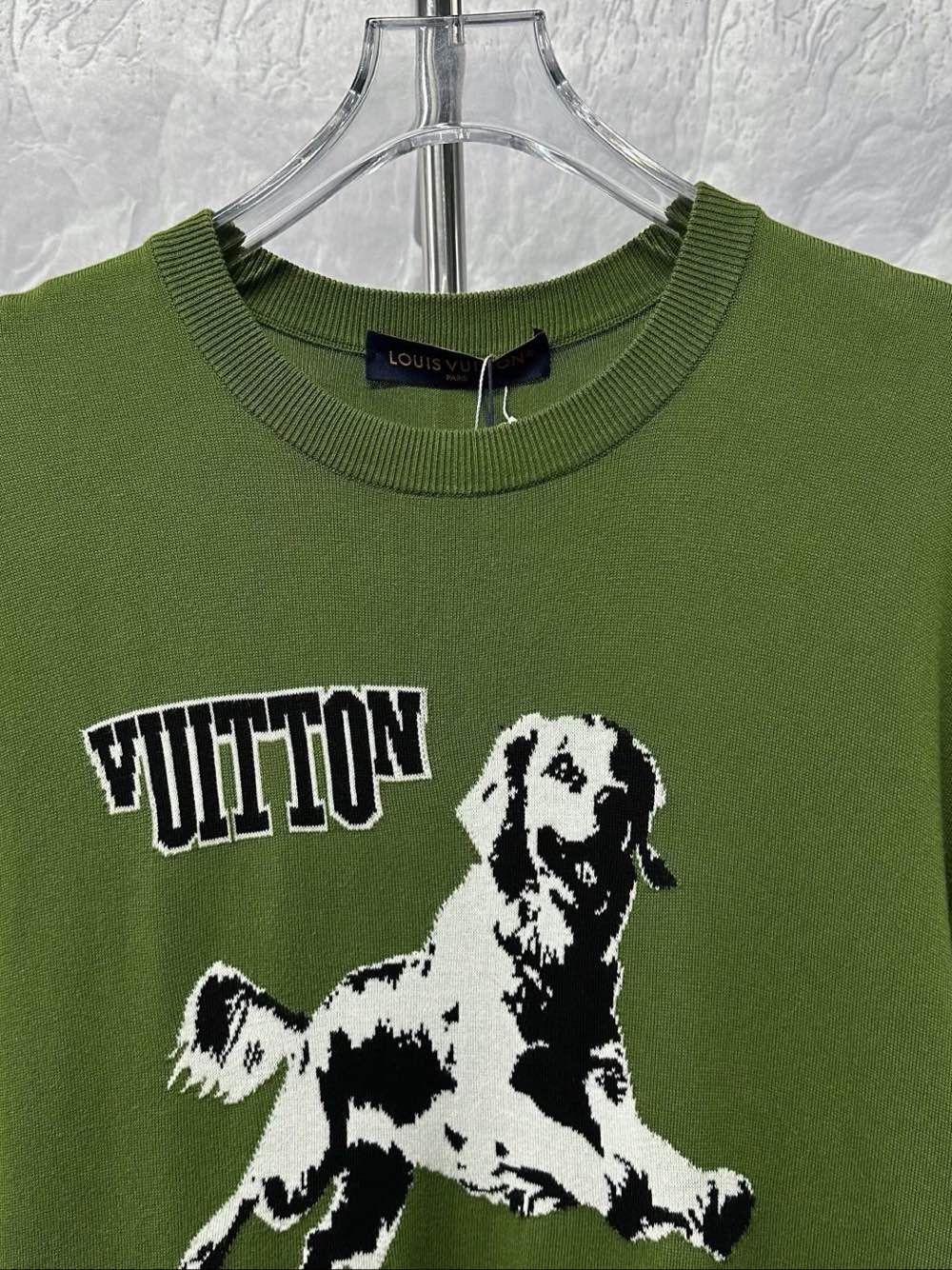 Louis Vuitton Louis Vuitton Dog Print T-Shirt Size L Size US L / EU 52-54 / 3 - 8 Thumbnail