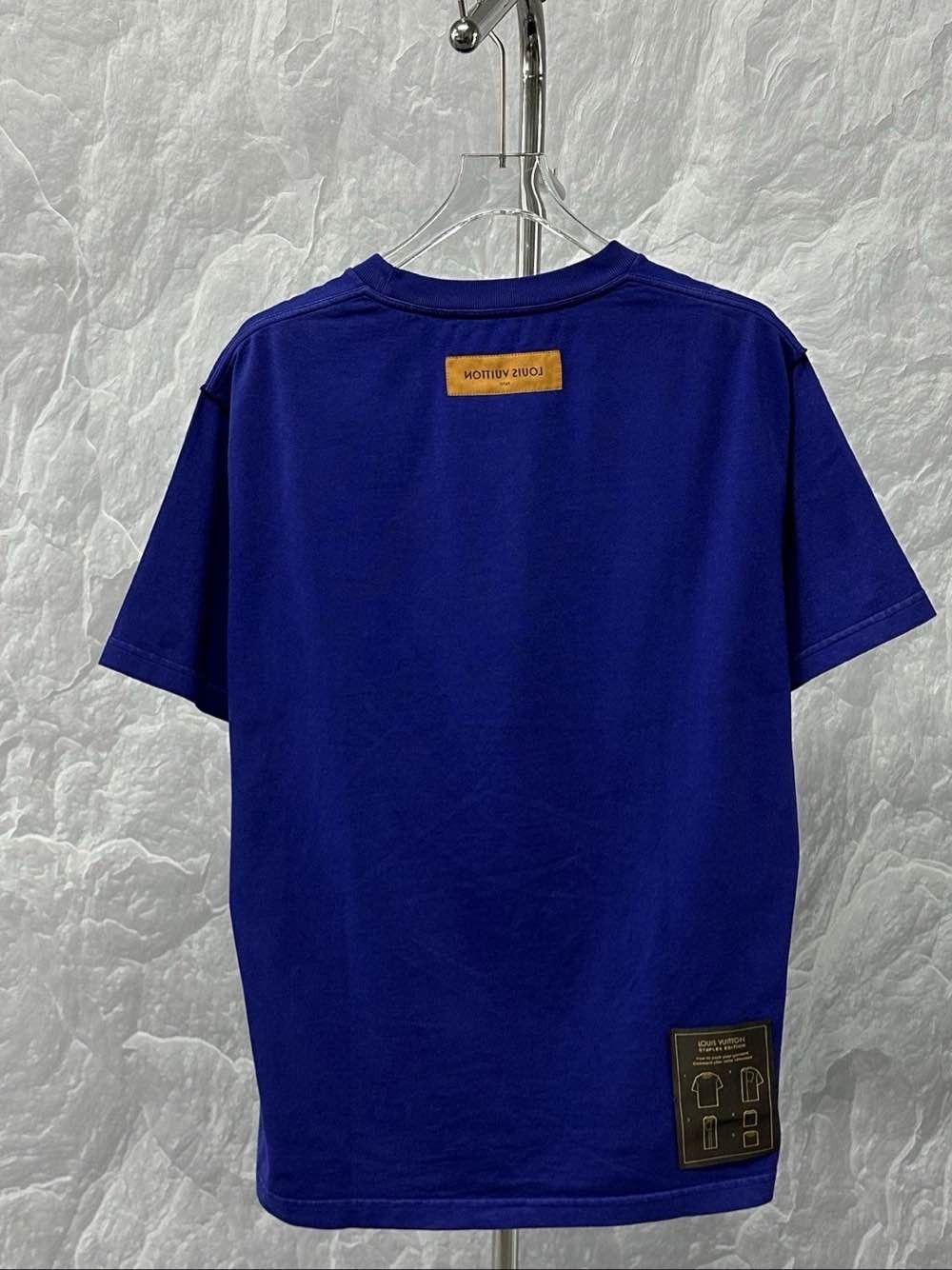 Louis Vuitton Louis Vuitton Staples Edition T-Shirt Size L Size US L / EU 52-54 / 3 - 2 Thumbnail
