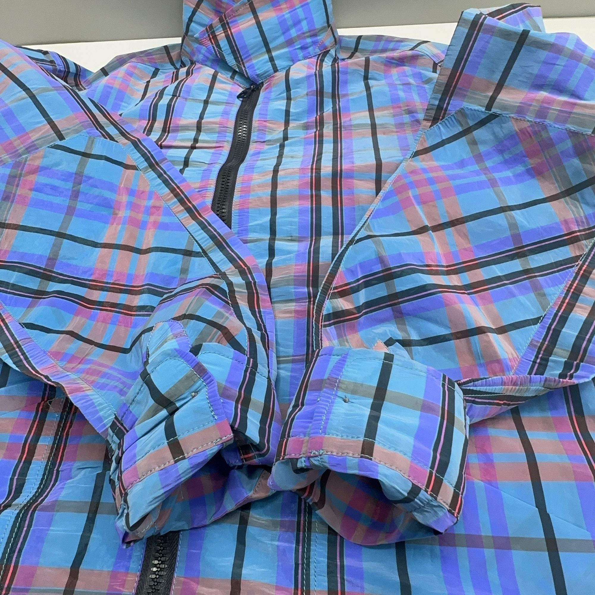 Louis Vuitton Louis Vuitton Plaid Zip-Up Jacket Size M Size US M / EU 48-50 / 2 - 11 Thumbnail