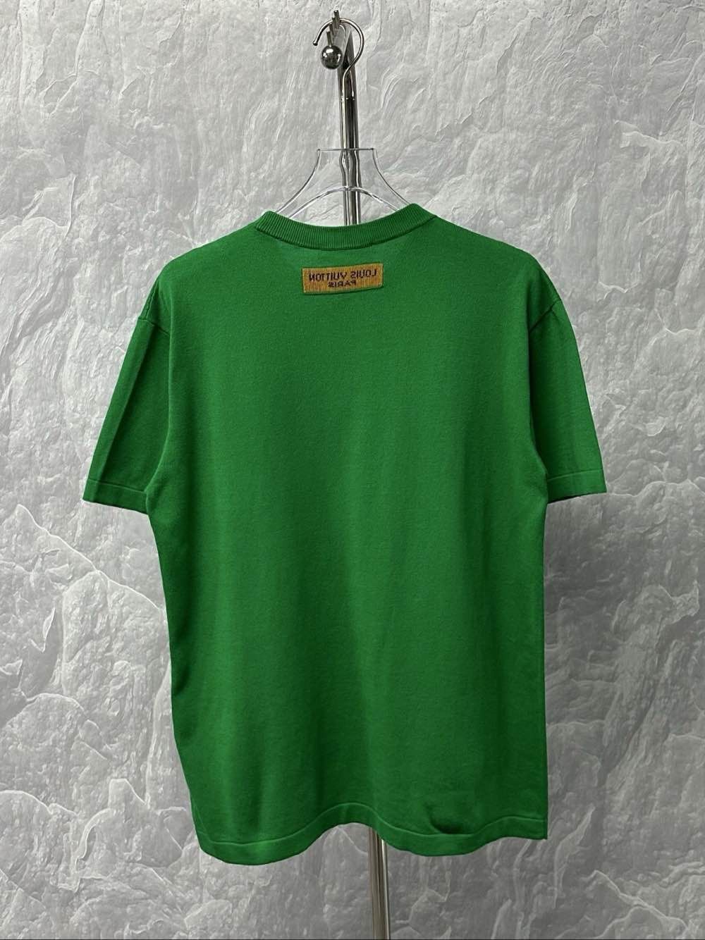 Louis Vuitton Louis Vuitton Logo Graphic T-Shirt Size L Size US L / EU 52-54 / 3 - 2 Thumbnail