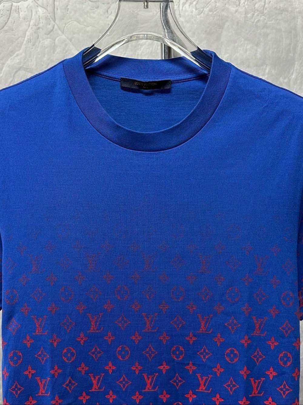 Louis Vuitton Louis Vuitton Gradient Monogram T-Shirt Size M Size US M / EU 48-50 / 2 - 8 Thumbnail
