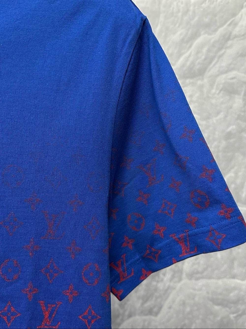 Louis Vuitton Louis Vuitton Gradient Monogram T-Shirt Size M Size US M / EU 48-50 / 2 - 6 Thumbnail