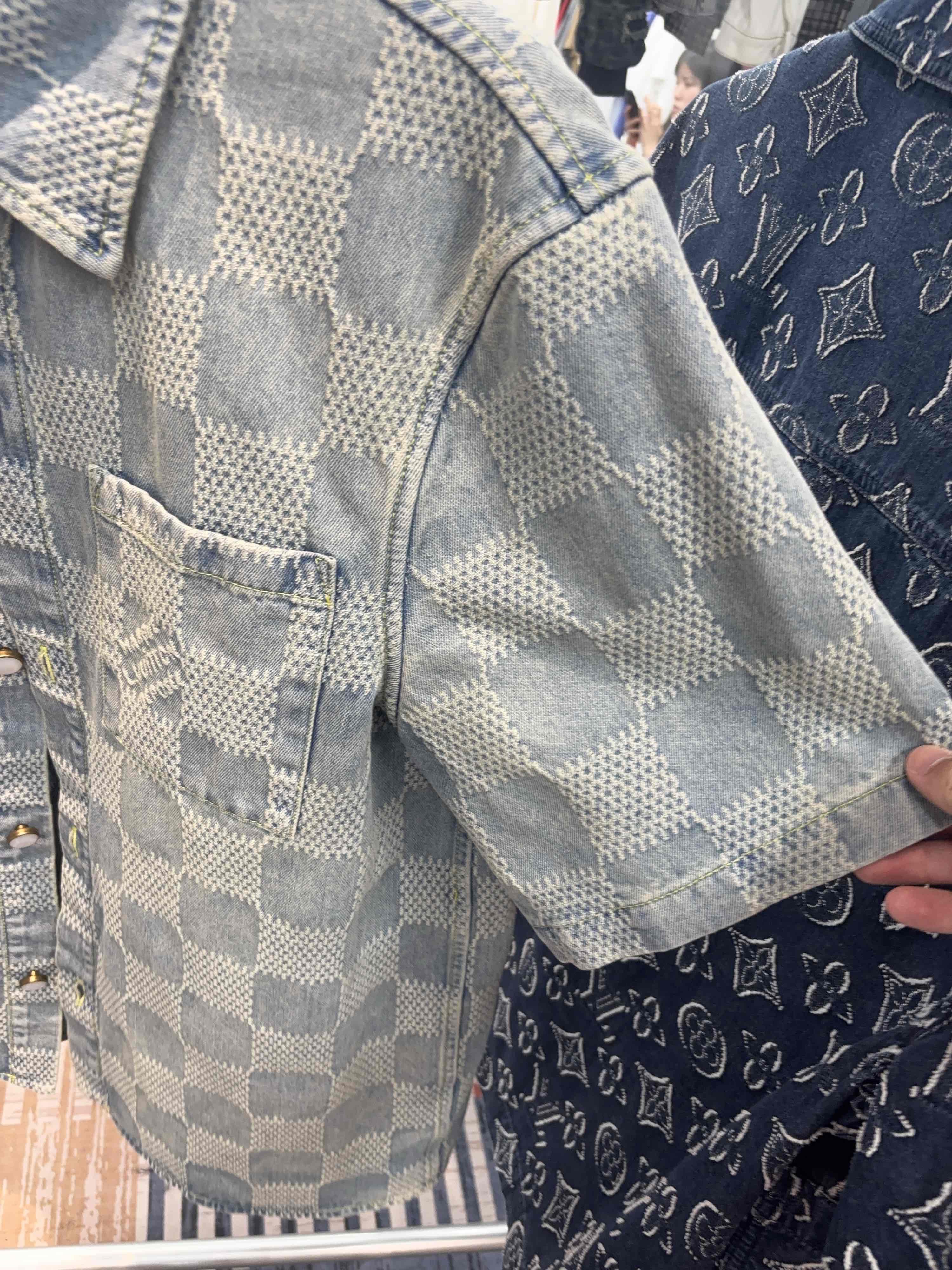 Louis Vuitton Louis Vuitton Damier Check Short Sleeve Shirt Size L Size US L / EU 52-54 / 3 - 7 Thumbnail