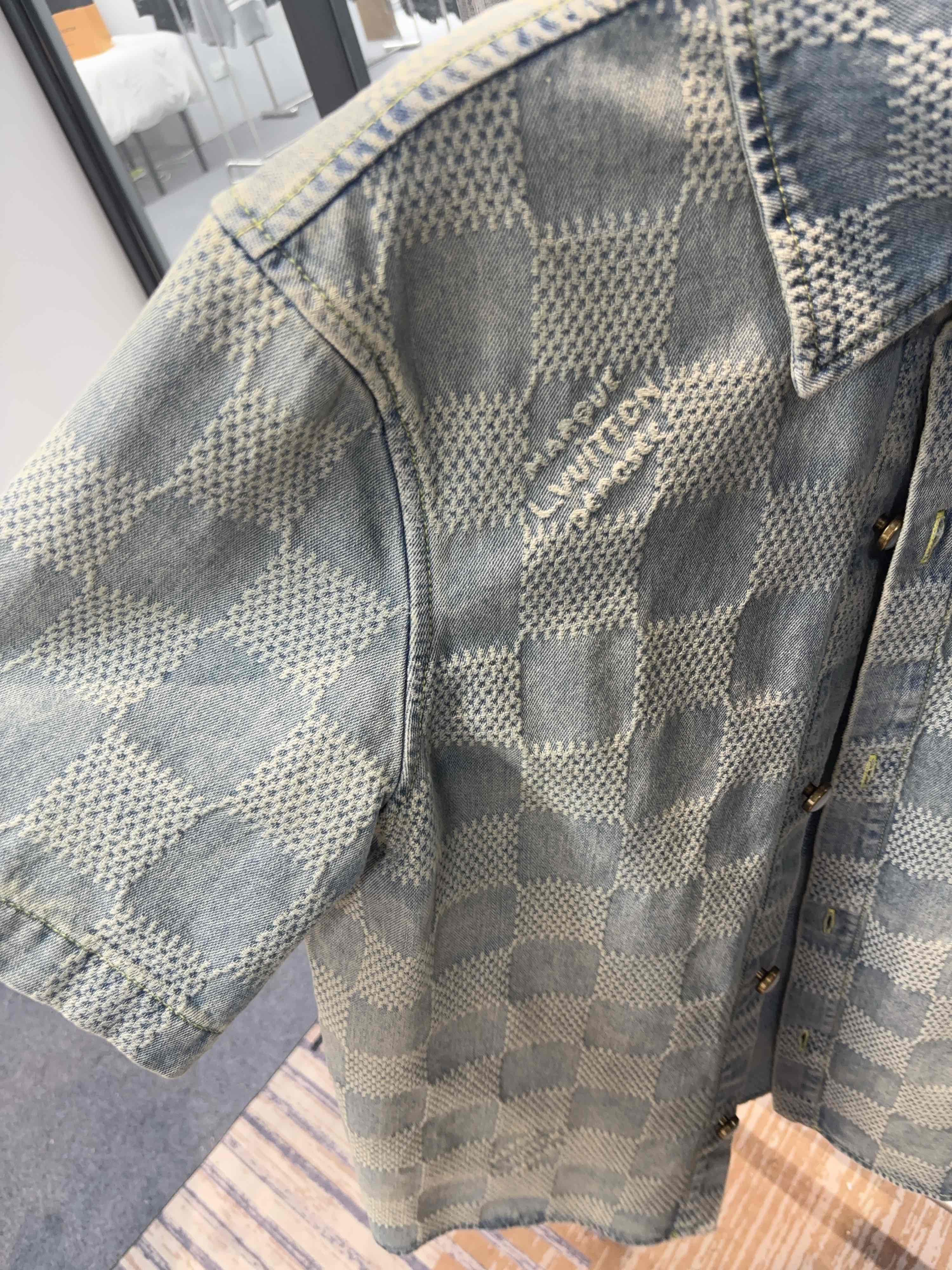 Louis Vuitton Louis Vuitton Damier Check Short Sleeve Shirt Size L Size US L / EU 52-54 / 3 - 6 Thumbnail