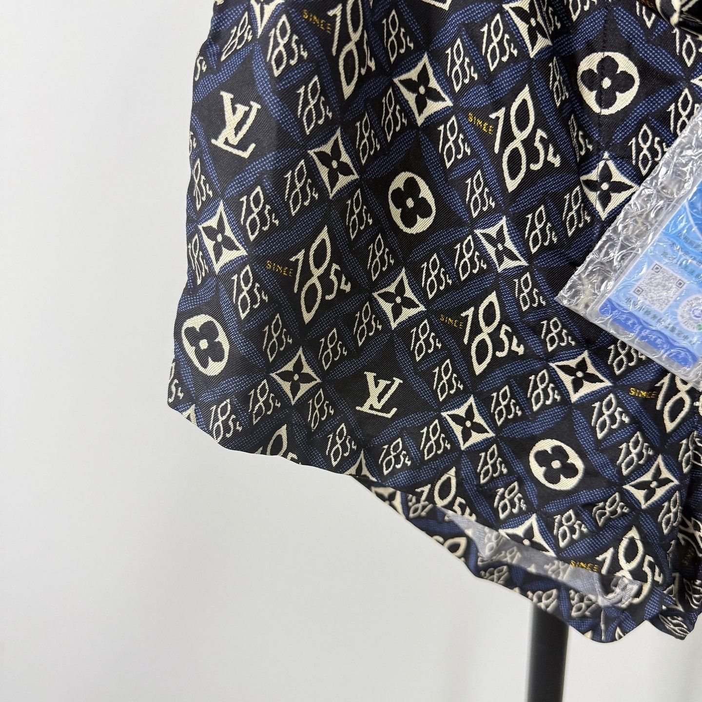 Louis Vuitton Louis Vuitton Since 1854 Monogram Shorts Size 36 Size 26" / US 2 / IT 38 - 9 Thumbnail