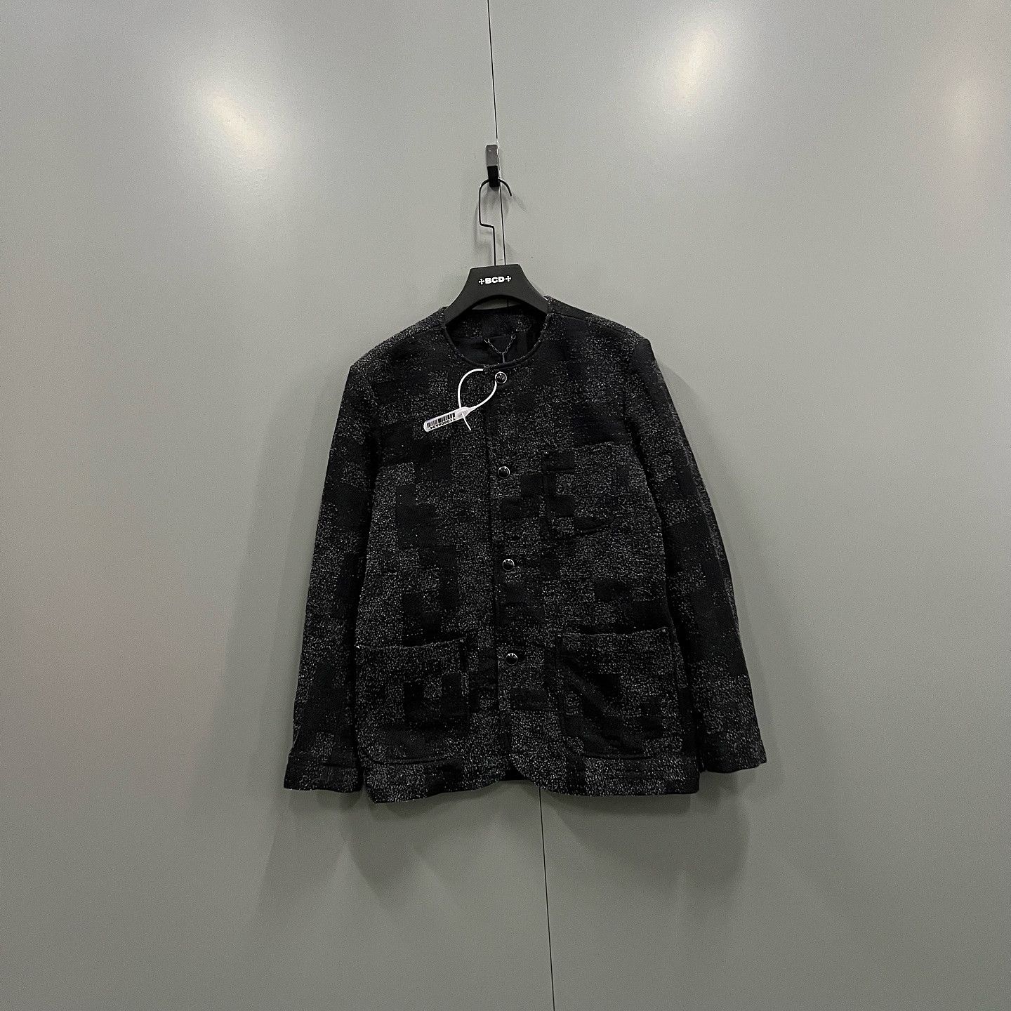 Louis Vuitton Louis Vuitton Textured Button Up Jacket Size S Size US S / EU 44-46 / 1 - 2 Thumbnail