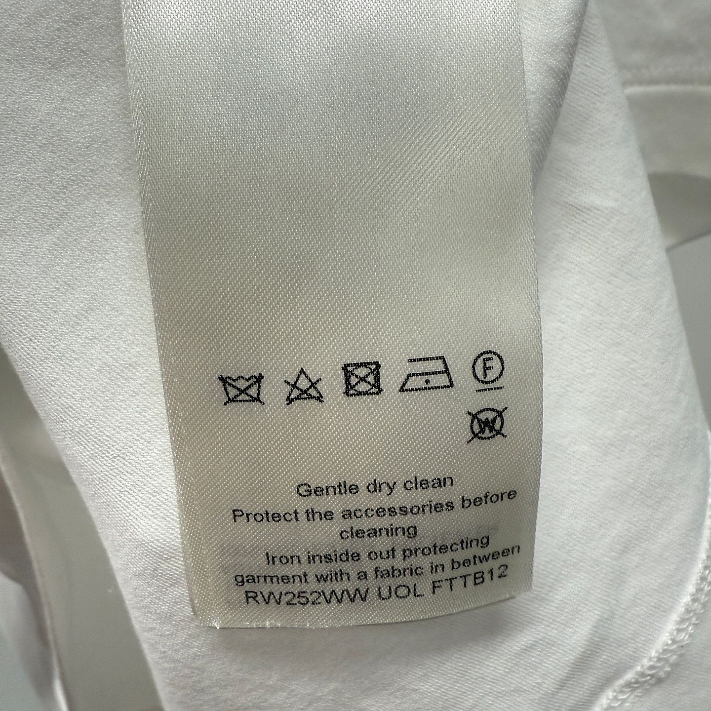 Louis Vuitton Louis Vuitton Script Logo T-Shirt Size M Size M / US 6-8 / IT 42-44 - 4 Thumbnail