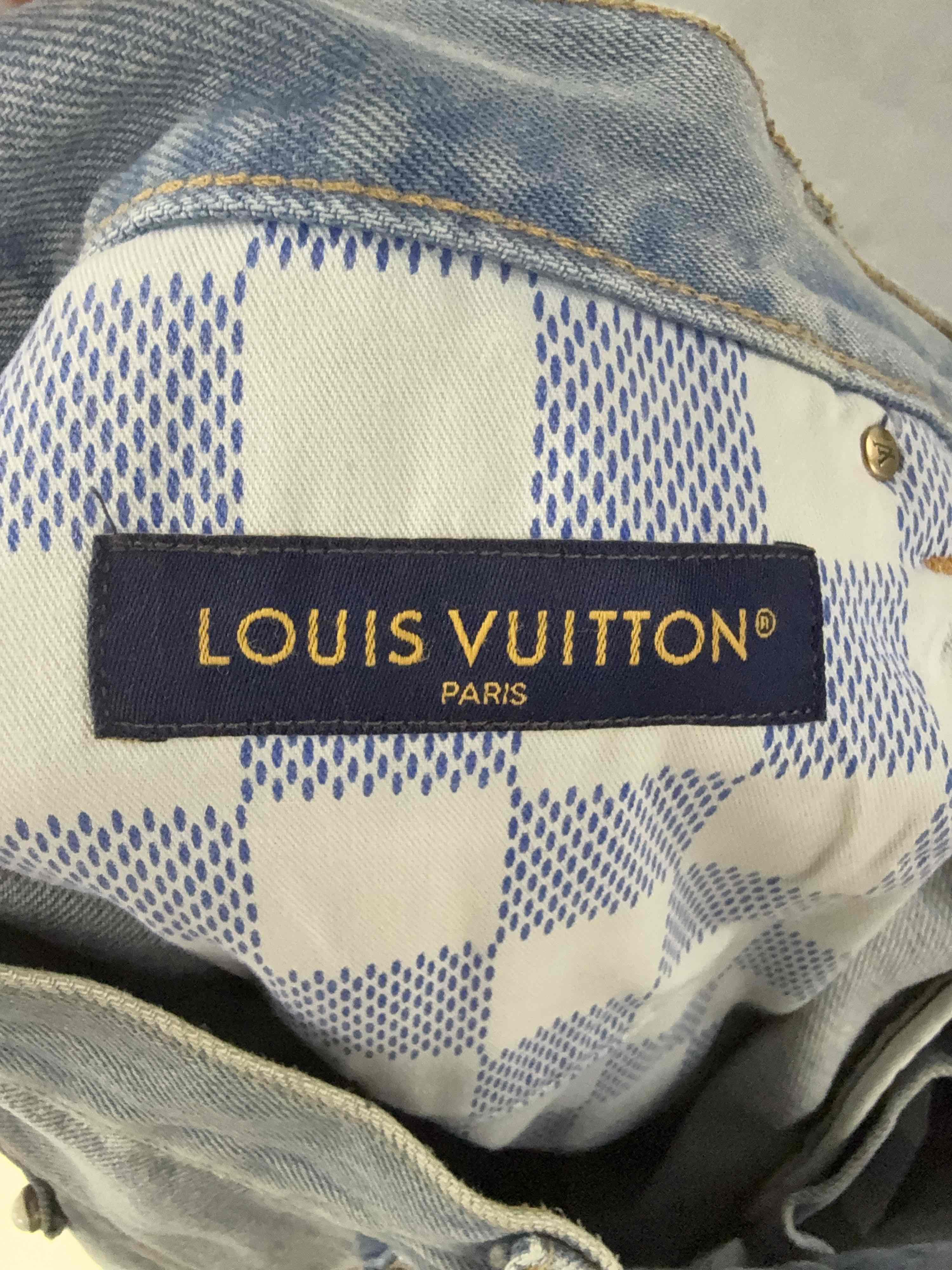 Louis Vuitton Louis Vuitton Logo Embroidery Shorts US 31 Size US 31 - 3 Thumbnail