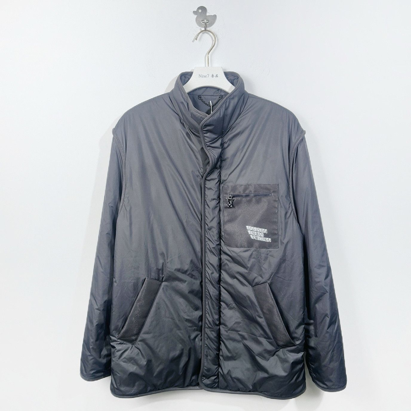 Louis Vuitton Louis Vuitton Logo Patch Light Jacket Size L Size US L / EU 52-54 / 3 - 5 Thumbnail
