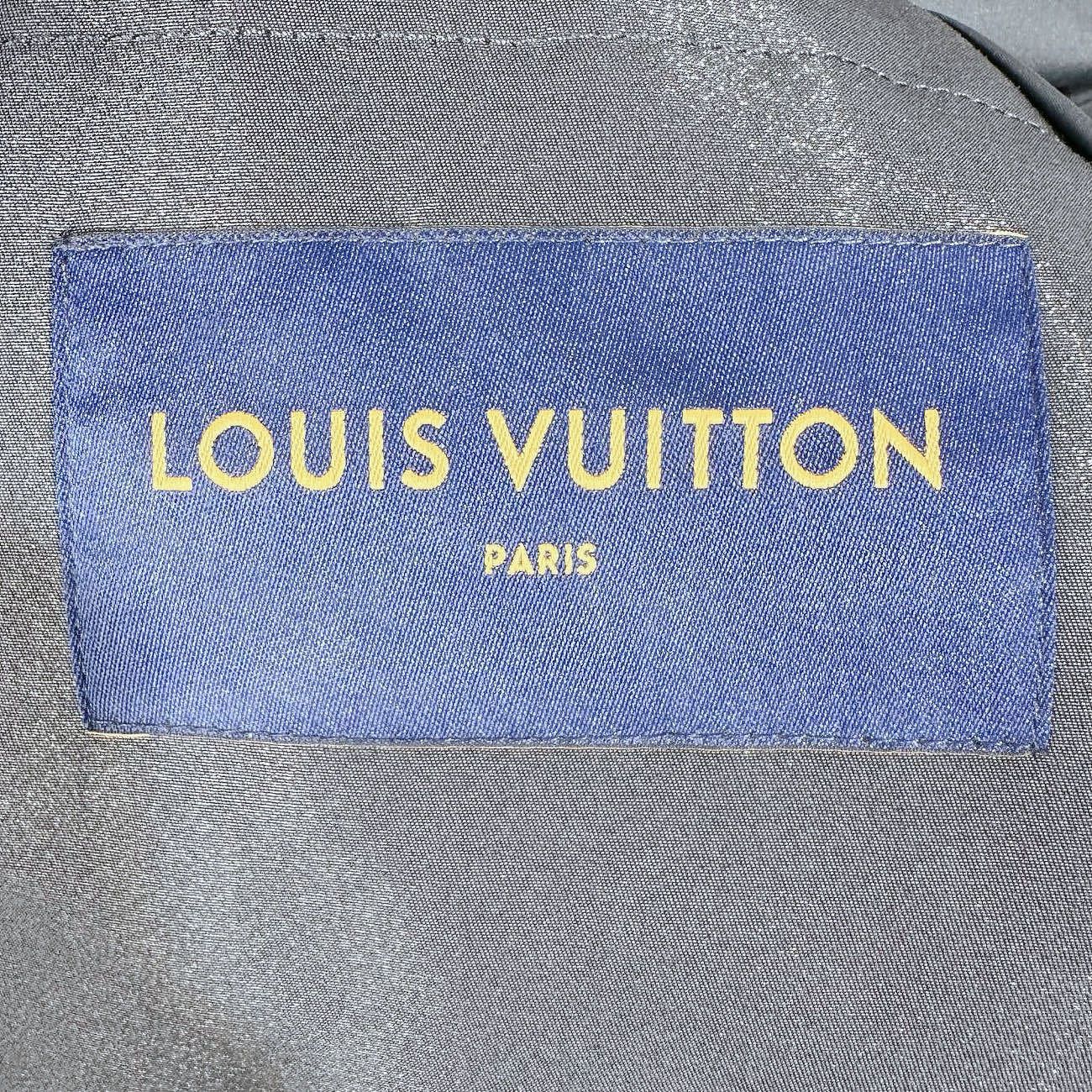 Louis Vuitton Louis Vuitton Logo Patch Light Jacket Size L Size US L / EU 52-54 / 3 - 3 Thumbnail