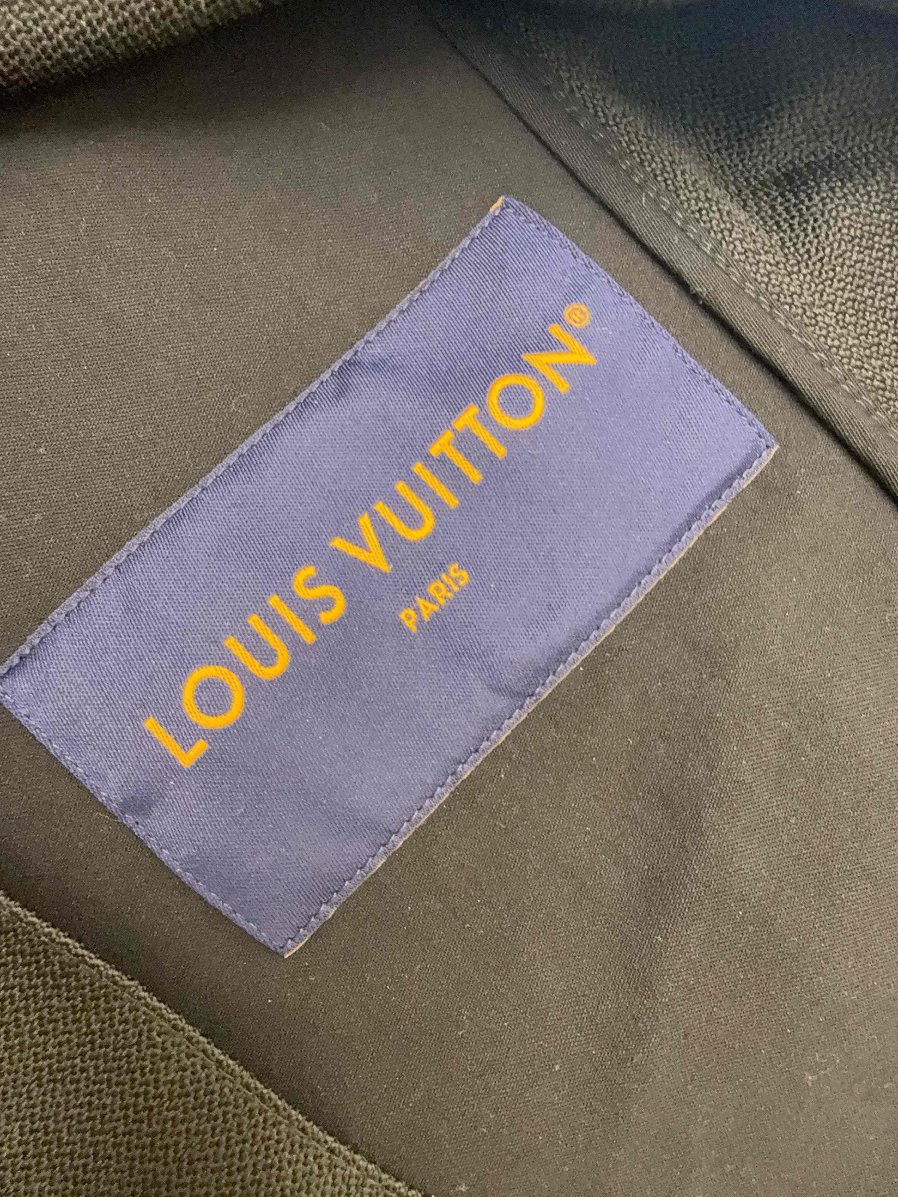 Louis Vuitton Louis Vuitton Logo Zip Up Hoodie Size 54 Size US L / EU 52-54 / 3 - 3 Thumbnail