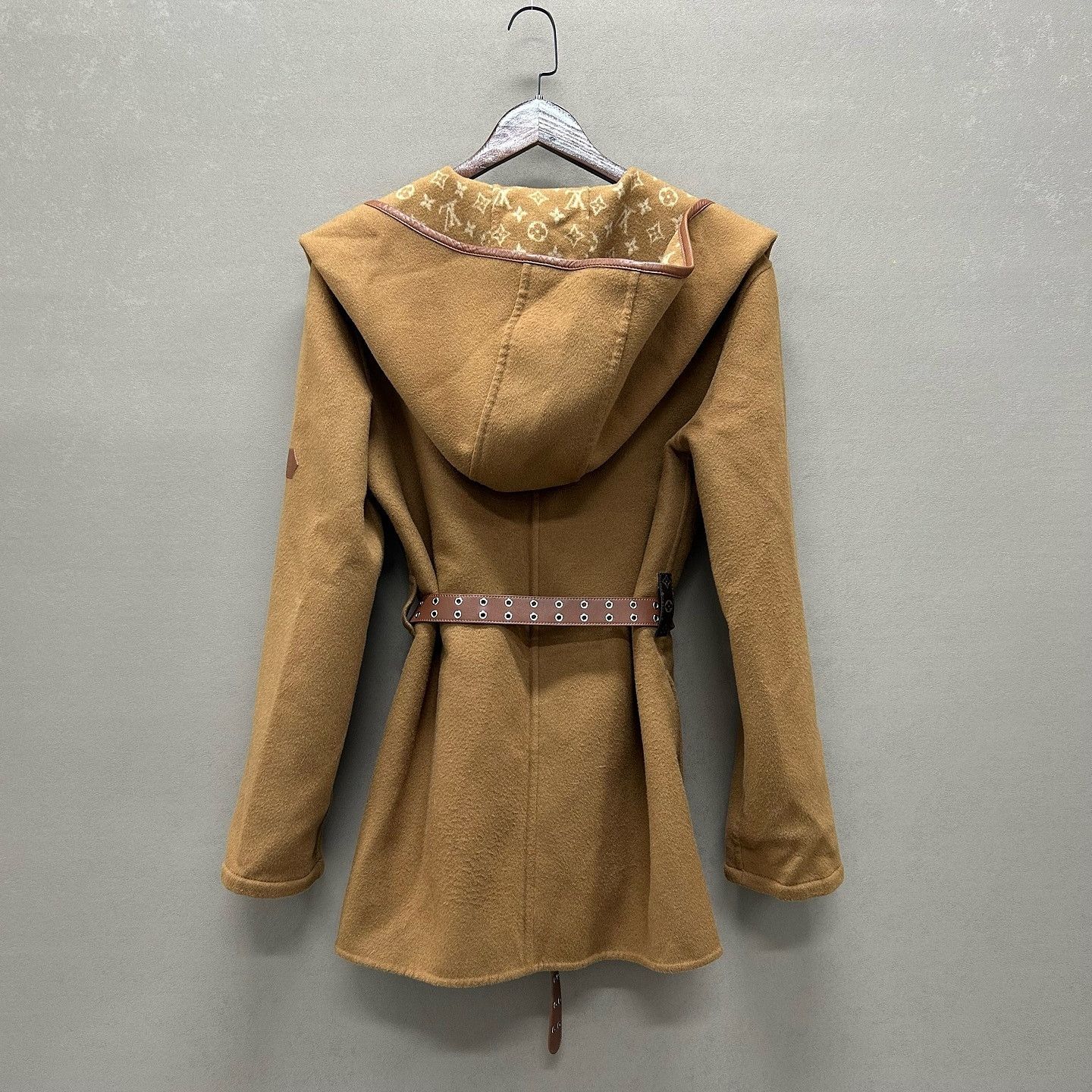 Louis Vuitton Louis Vuitton Monogram Hooded Wool Coat Size 36 Size XS / US 0-2 / IT 36-38 - 6 Thumbnail