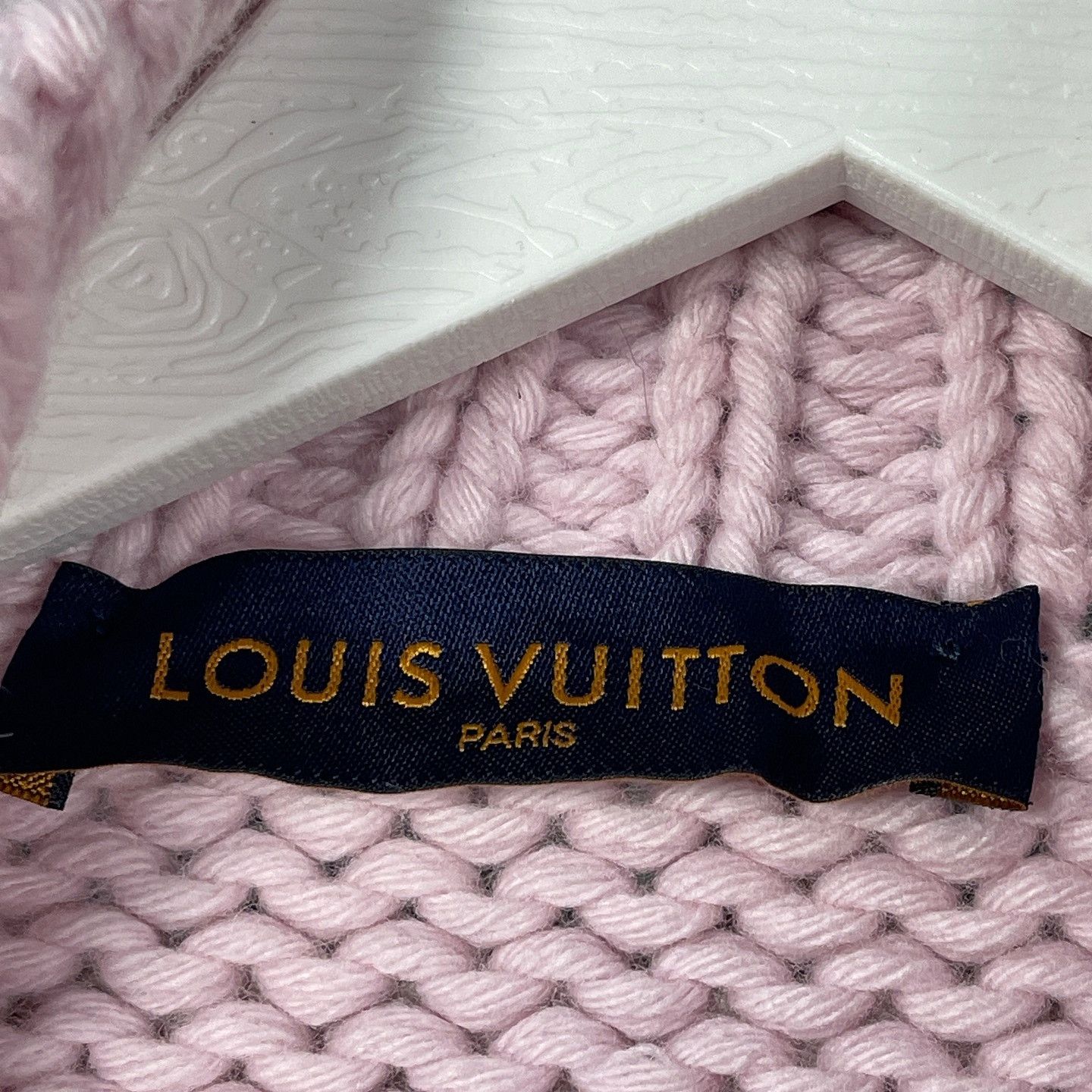 Louis Vuitton Louis Vuitton Pink Knit Cardigan Size XS Size US XS / EU 42 / 0 - 3 Thumbnail