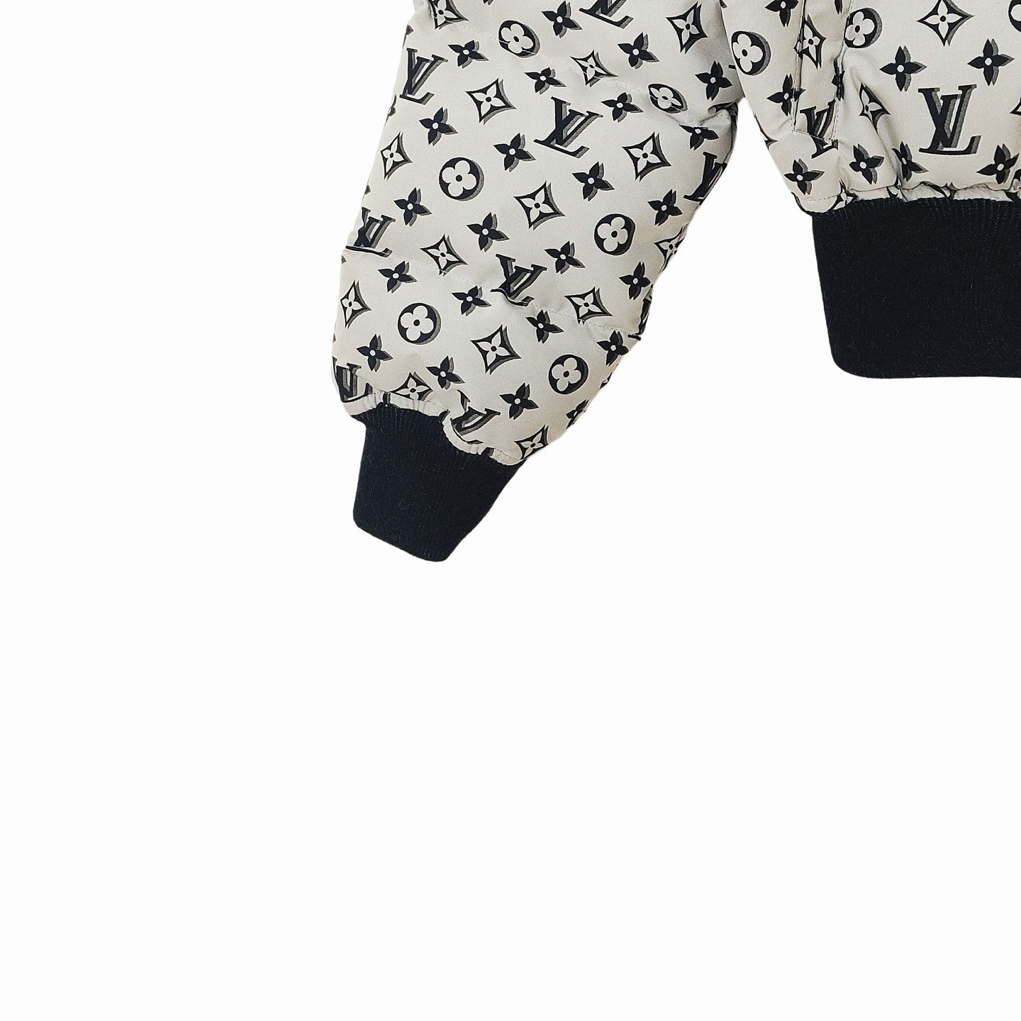 Louis Vuitton Louis Vuitton Monogram Down Jacket Size 36 Size XS / US 0-2 / IT 36-38 - 6 Thumbnail