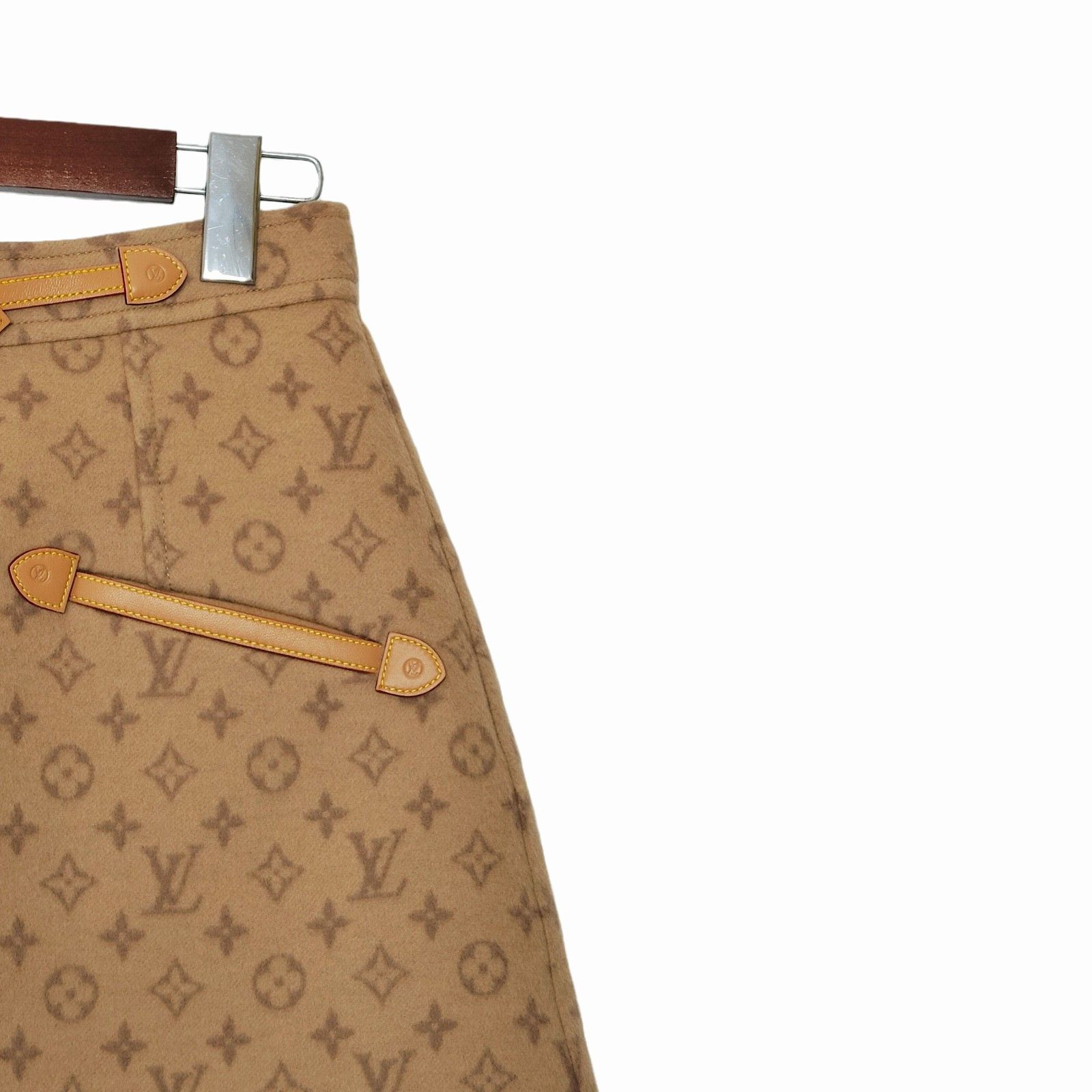 Louis Vuitton Louis Vuitton Monogram Wool Skirt Size 38 Size 26" / US 2 / IT 38 - 5 Thumbnail