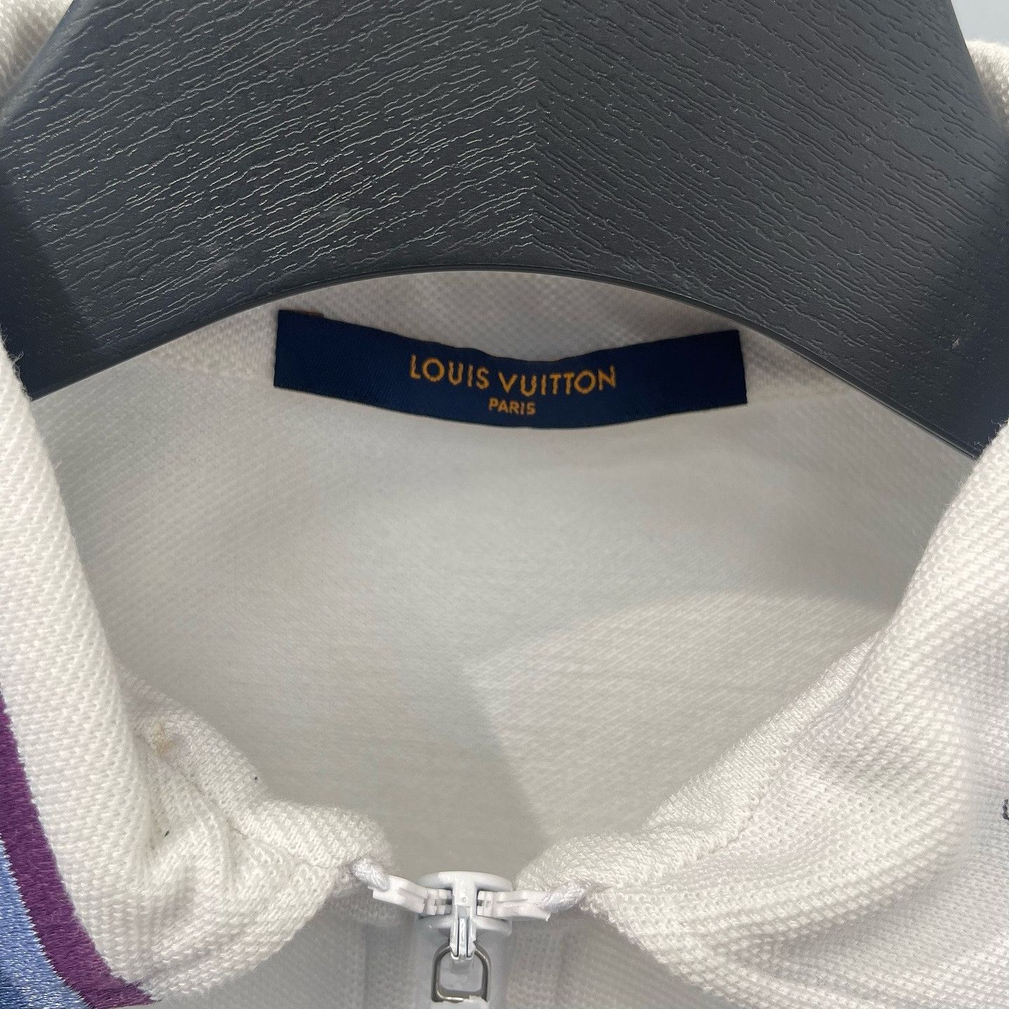 Louis Vuitton Louis Vuitton Striped Collar Zip Polo Shirt Size XL Size US XL / EU 56 / 4 - 3 Thumbnail