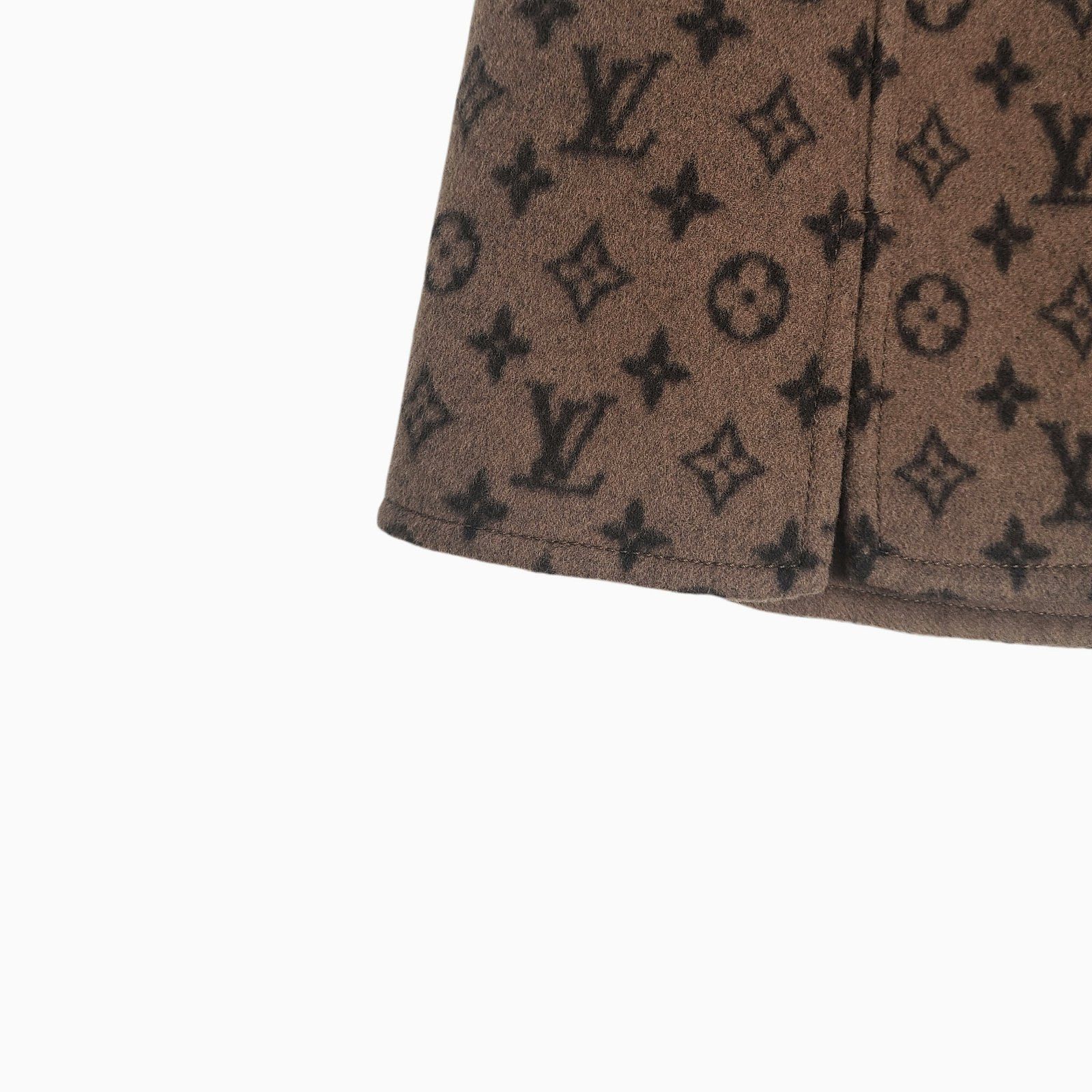 Louis Vuitton Louis Vuitton Monogram Mini Skirt Size 38 Size 27" / US 4 / IT 40 - 6 Thumbnail