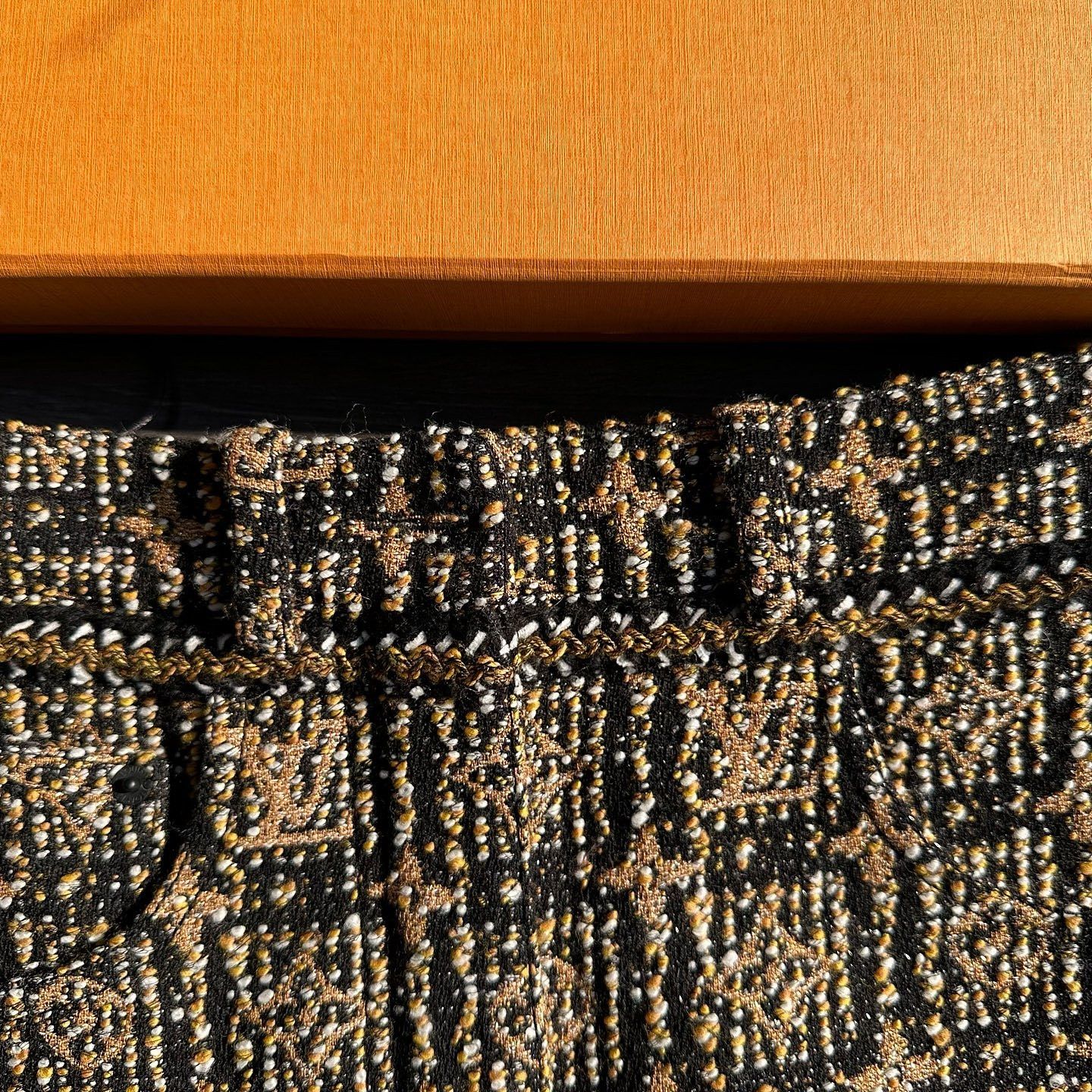 Louis Vuitton Louis Vuitton Monogram Tweed Mini Skirt Size 34 Size 24" / US 00 / IT 34 - 7 Thumbnail