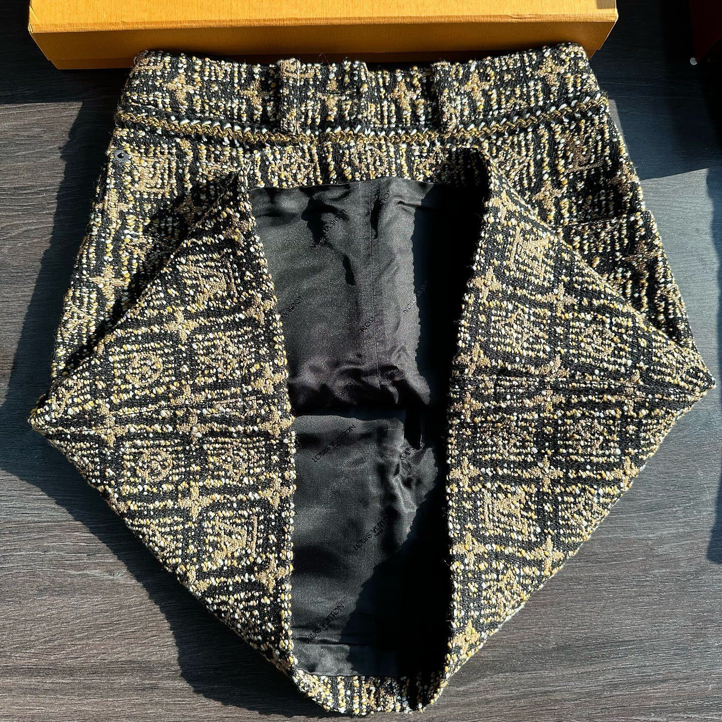 Louis Vuitton Louis Vuitton Monogram Tweed Mini Skirt Size 34 Size 24" / US 00 / IT 34 - 6 Thumbnail
