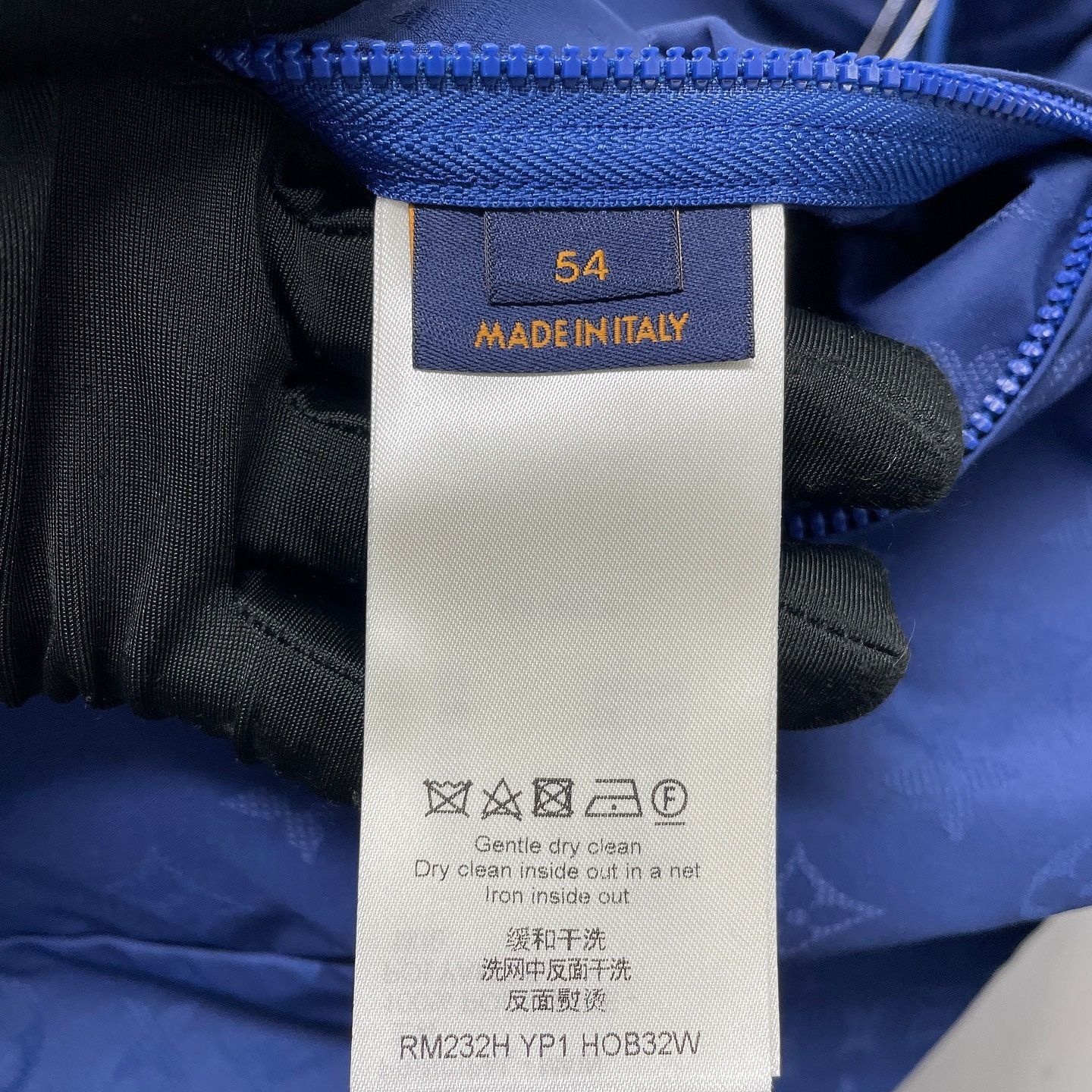 Louis Vuitton Louis Vuitton x Yayoi Kusama Monogram Windbreaker Size L Size US L / EU 52-54 / 3 - 4 Thumbnail