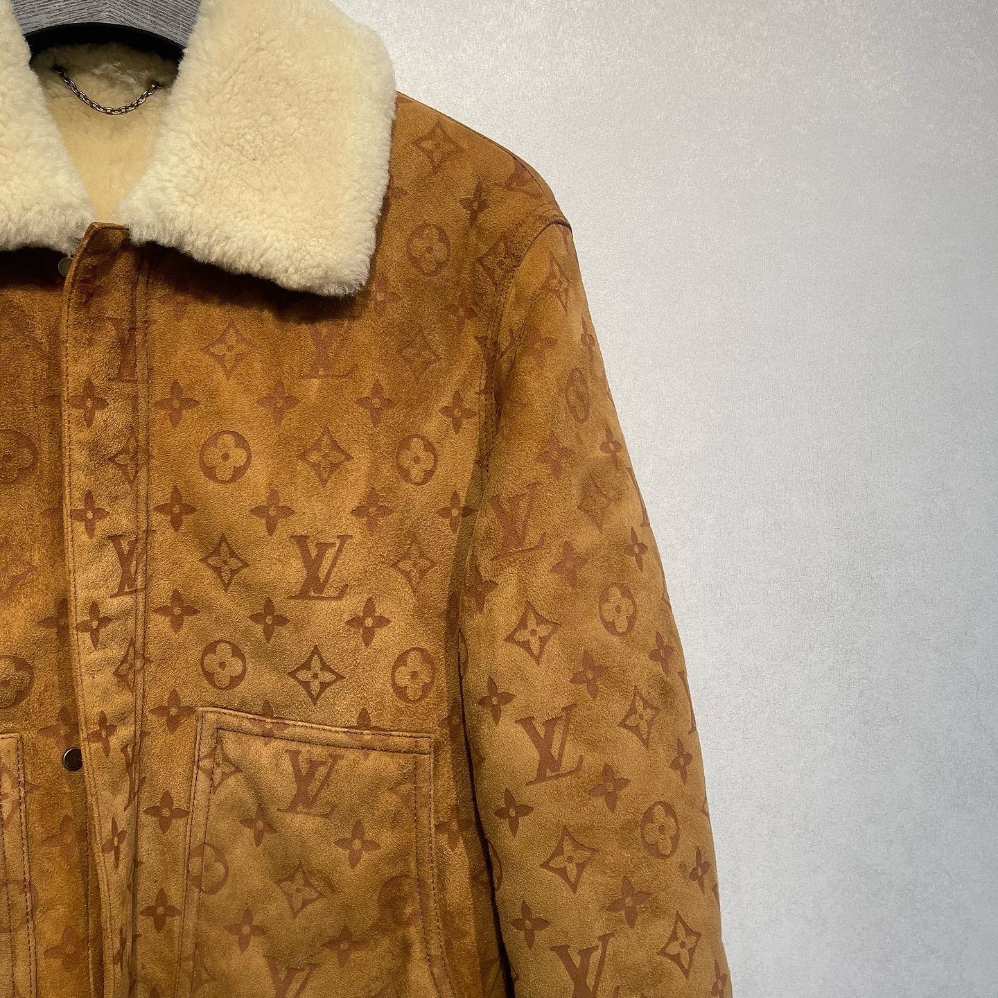Louis Vuitton Louis Vuitton Monogram Suede Shearling Jacket Size 48 Size US M / EU 48-50 / 2 - 6 Thumbnail