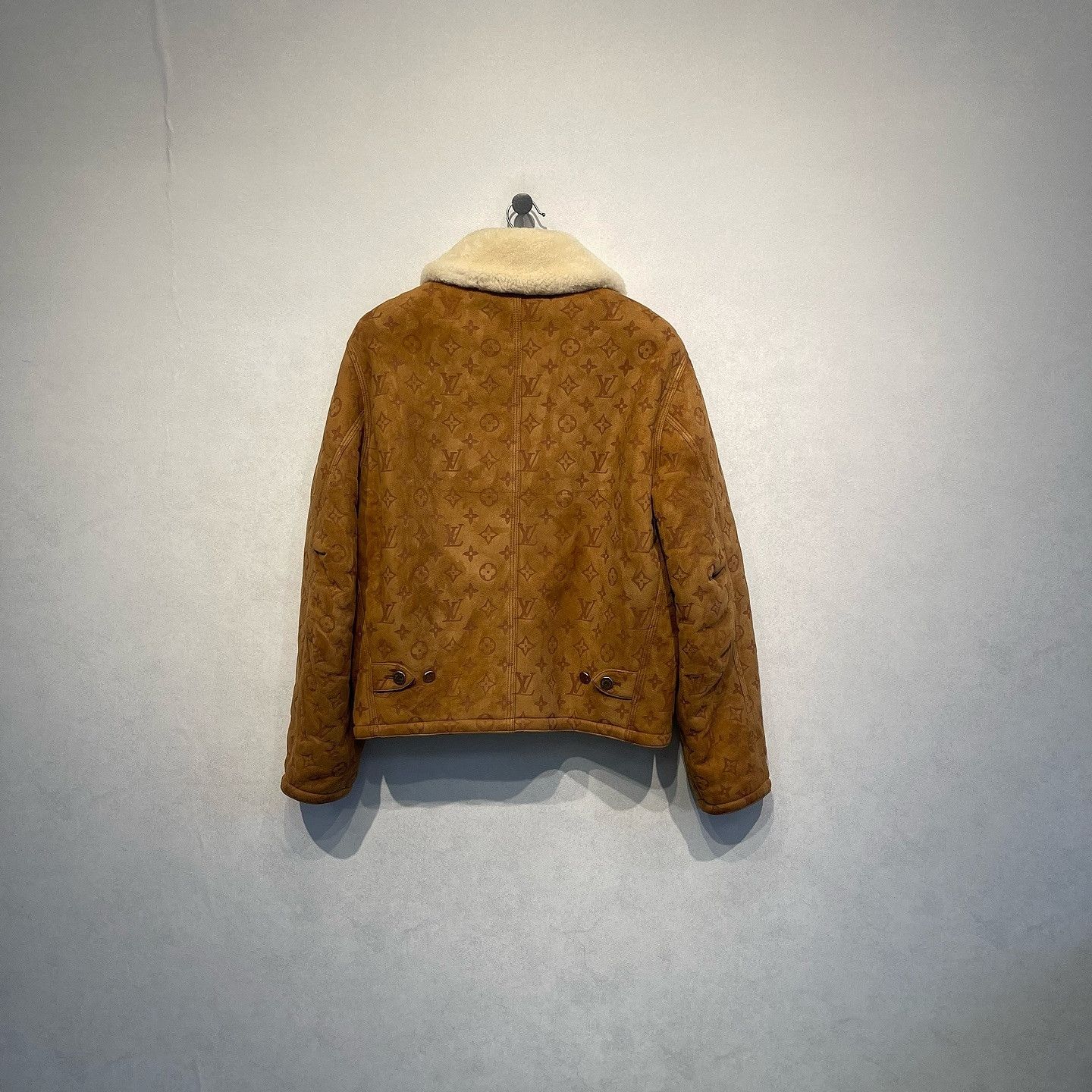 Louis Vuitton Louis Vuitton Monogram Suede Shearling Jacket Size 48 Size US M / EU 48-50 / 2 - 2 Thumbnail